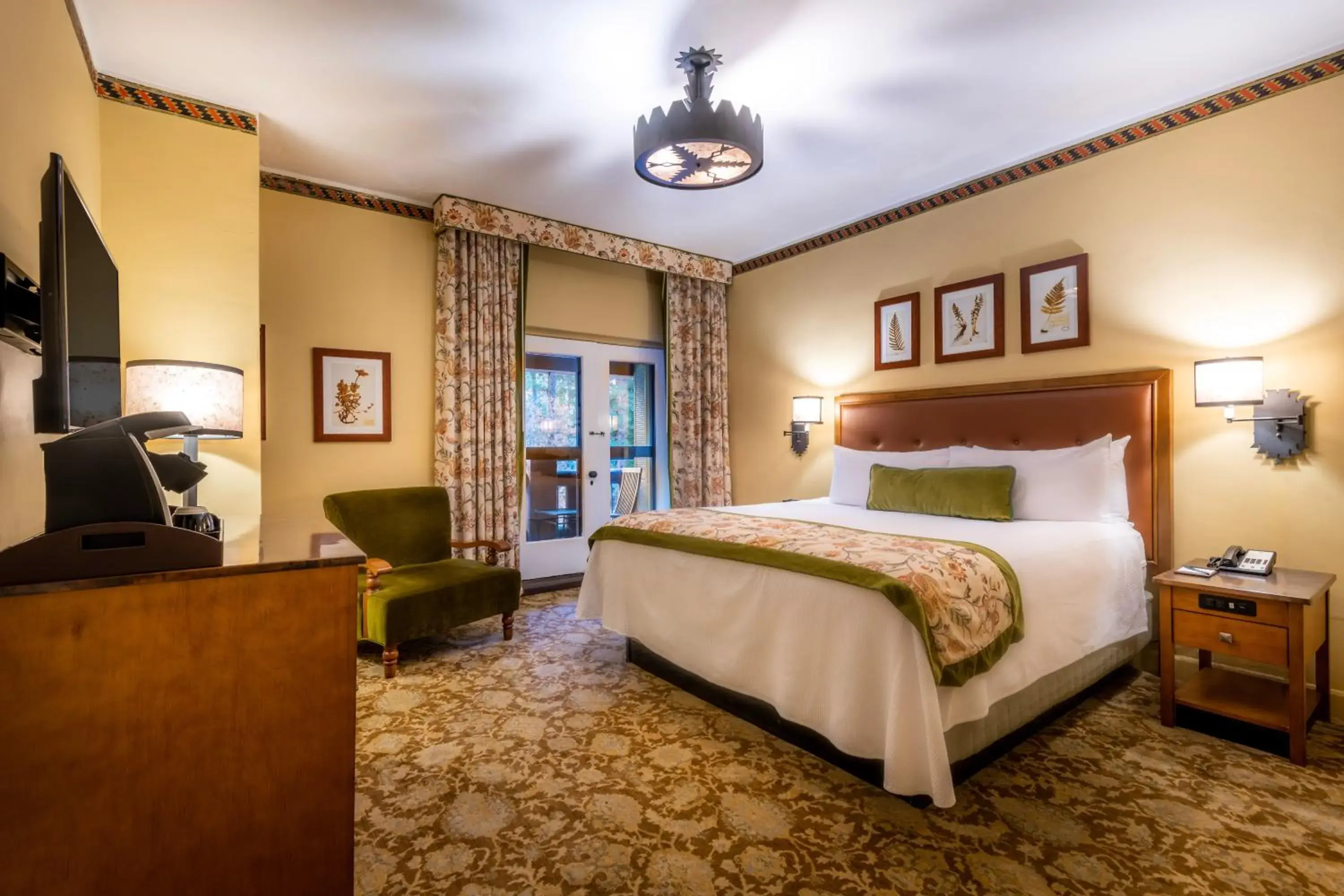 Photo of the whole room, Bed in The Ahwahnee Photo of the whole room, Bed in The Ahwahnee