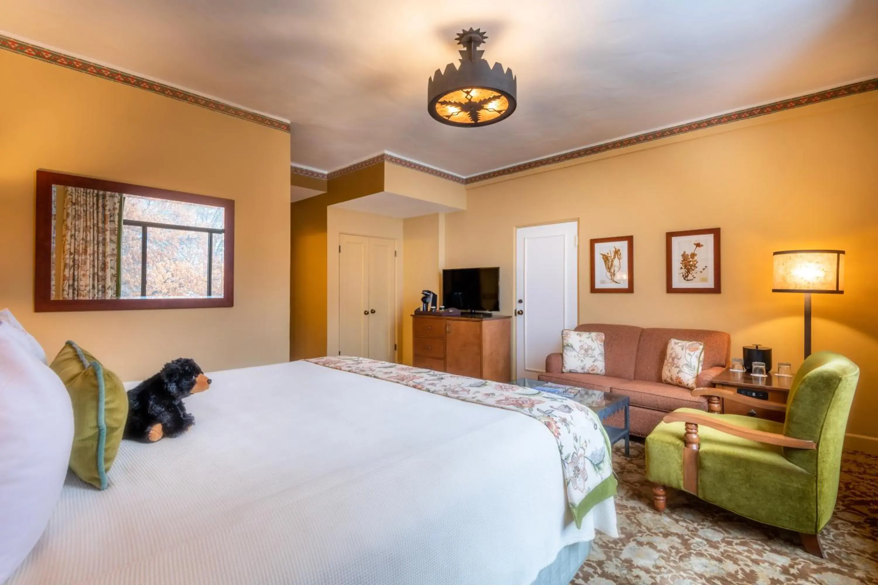 Photo of the whole room, Bed in The Ahwahnee Photo of the whole room, Bed in The Ahwahnee