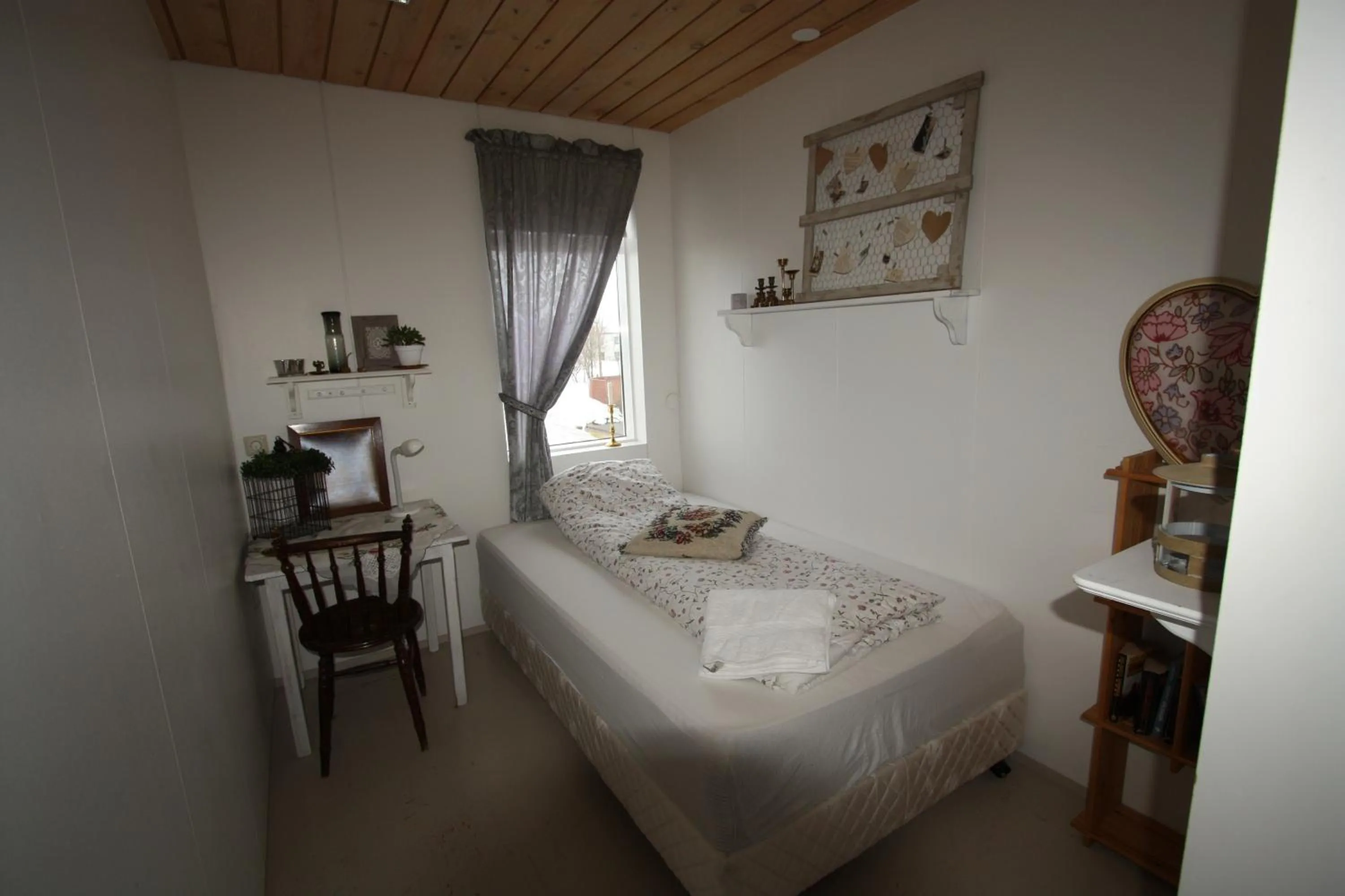 Photo of the whole room, Bed in Dalvík Hostel Gimli