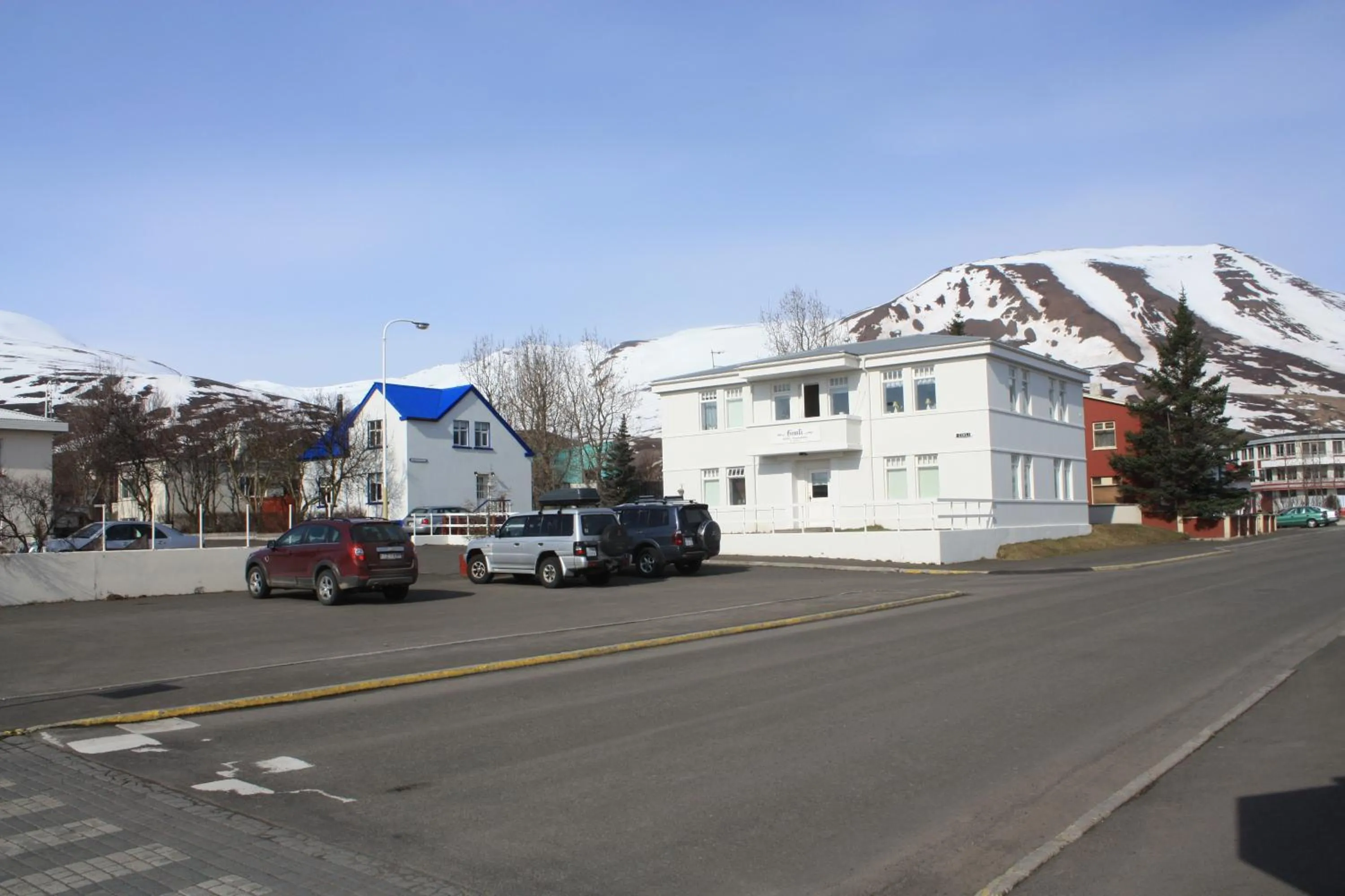 Facade/entrance in Dalvík Hostel Gimli