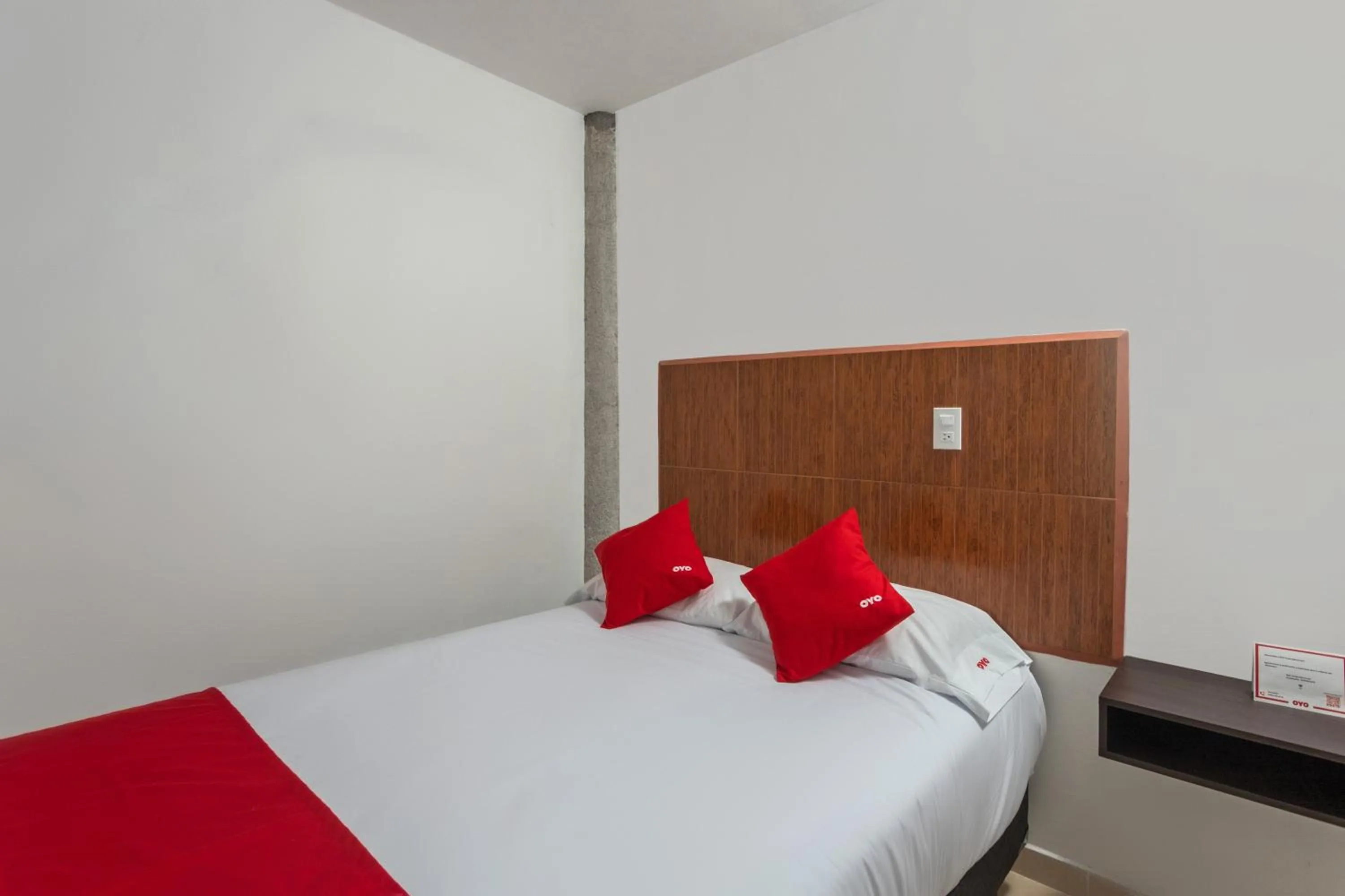 Bedroom, Bed in Capital O Hotel Emperadores Inn, Atlixco