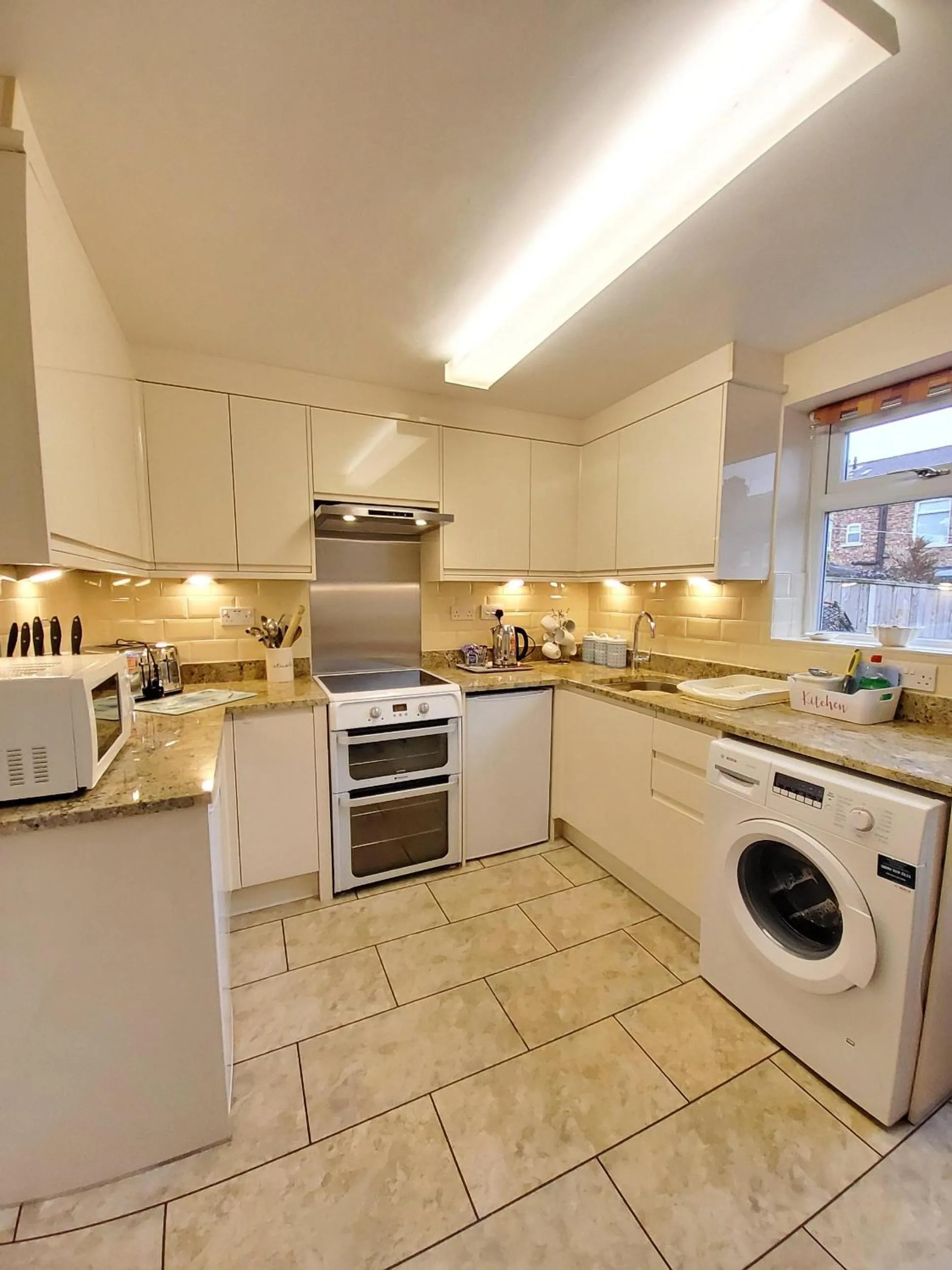 Kitchen or kitchenette in Saltburn Holidays Jasmine Cottage Saltburn