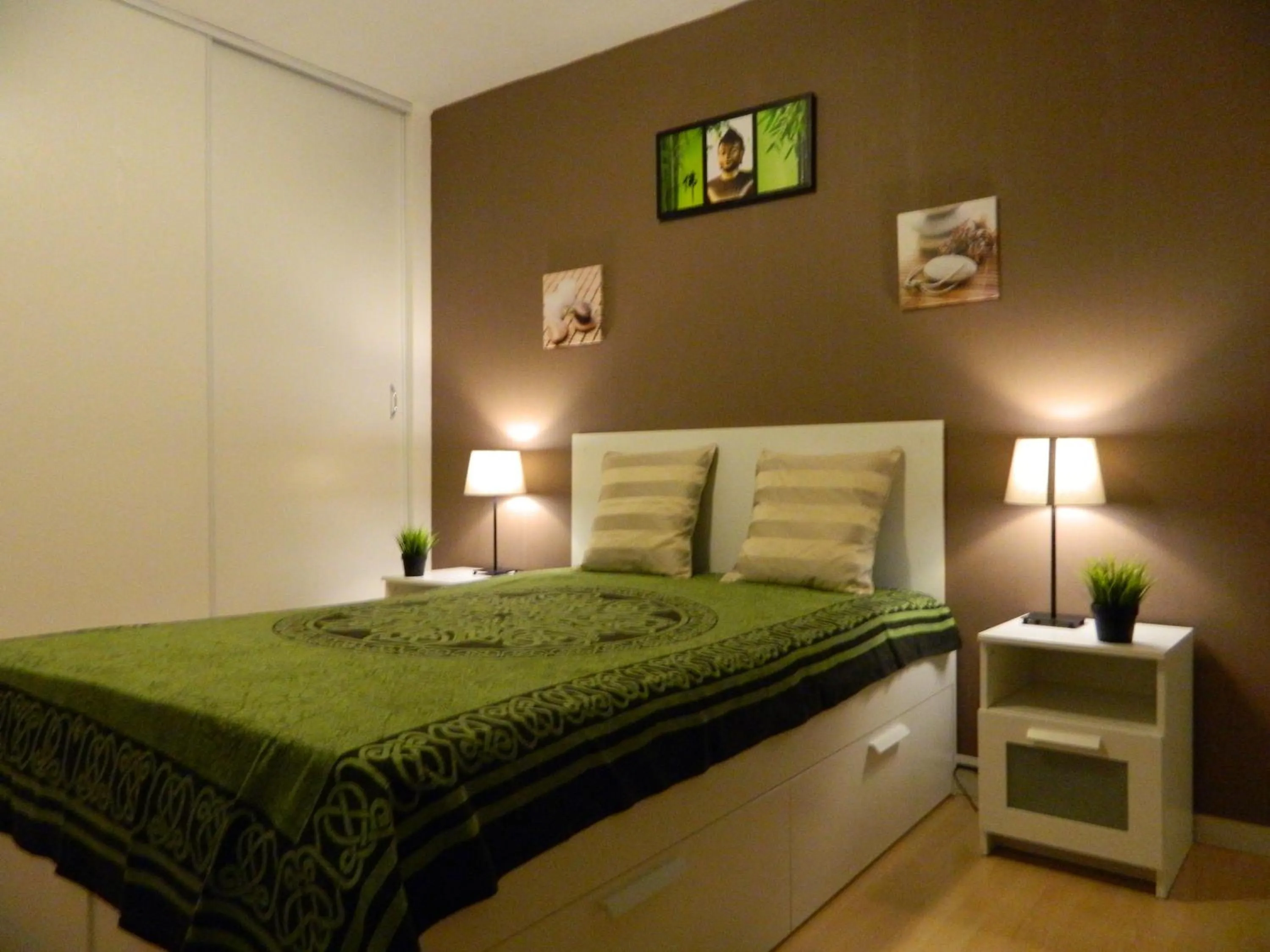 Chambre d'hôte Zen chez Philippe Parking free