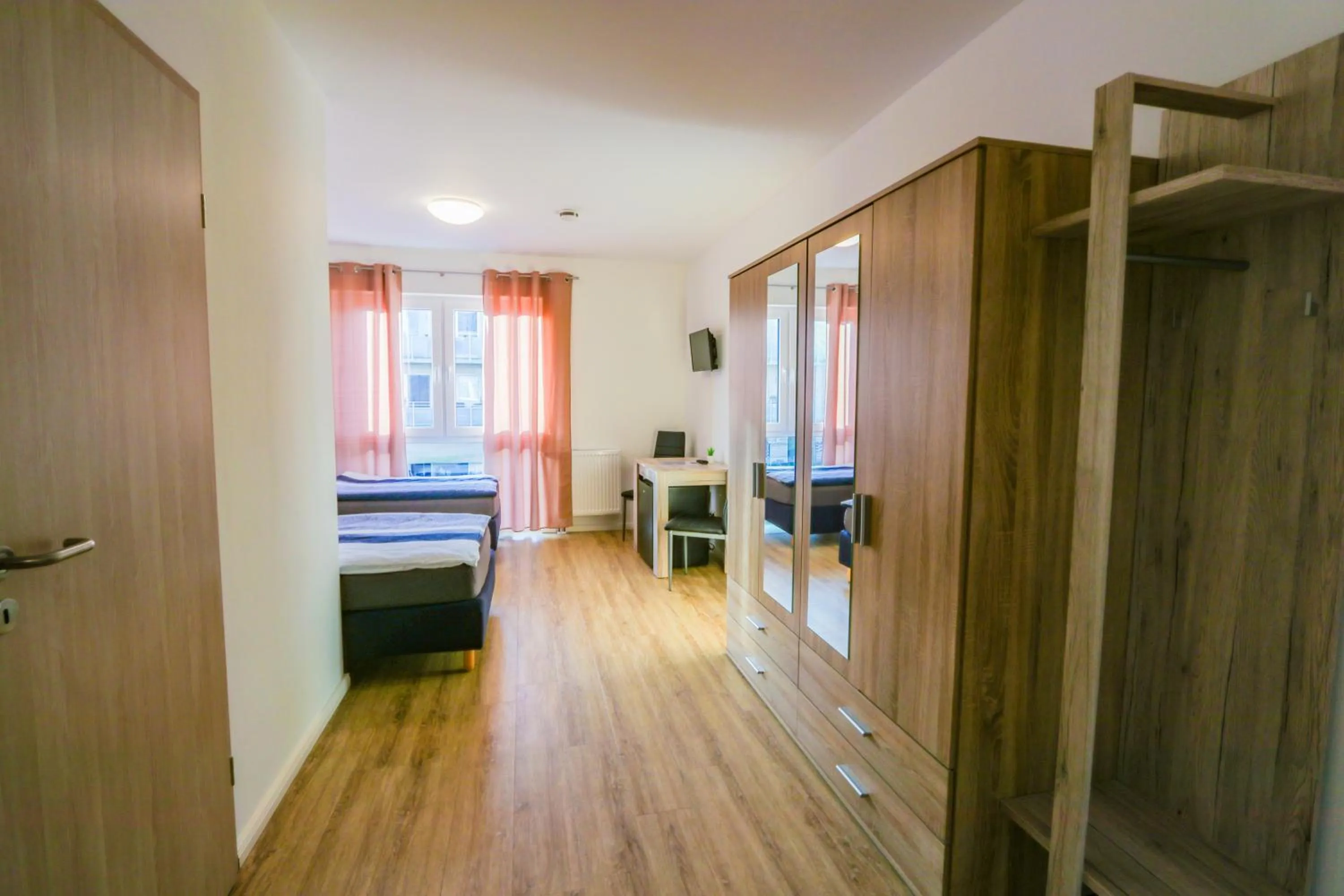 TV and multimedia, Bed in Hotel sleep-station