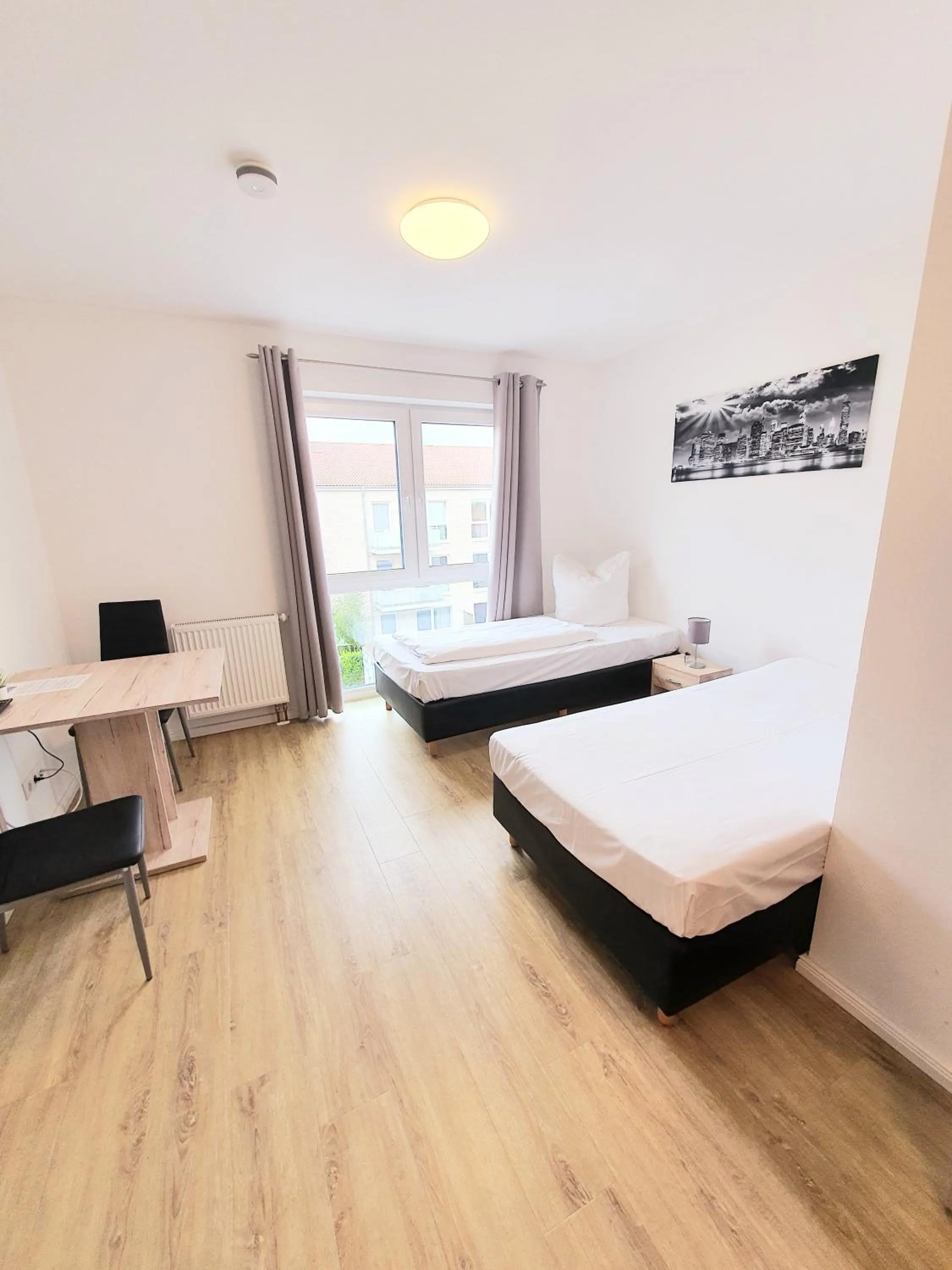 Photo of the whole room, Bed in Hotel sleep-station