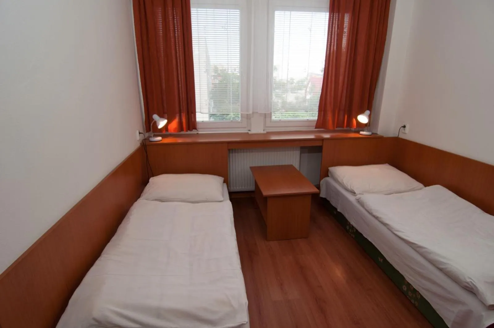 Photo of the whole room, Bed in Hotel Avion