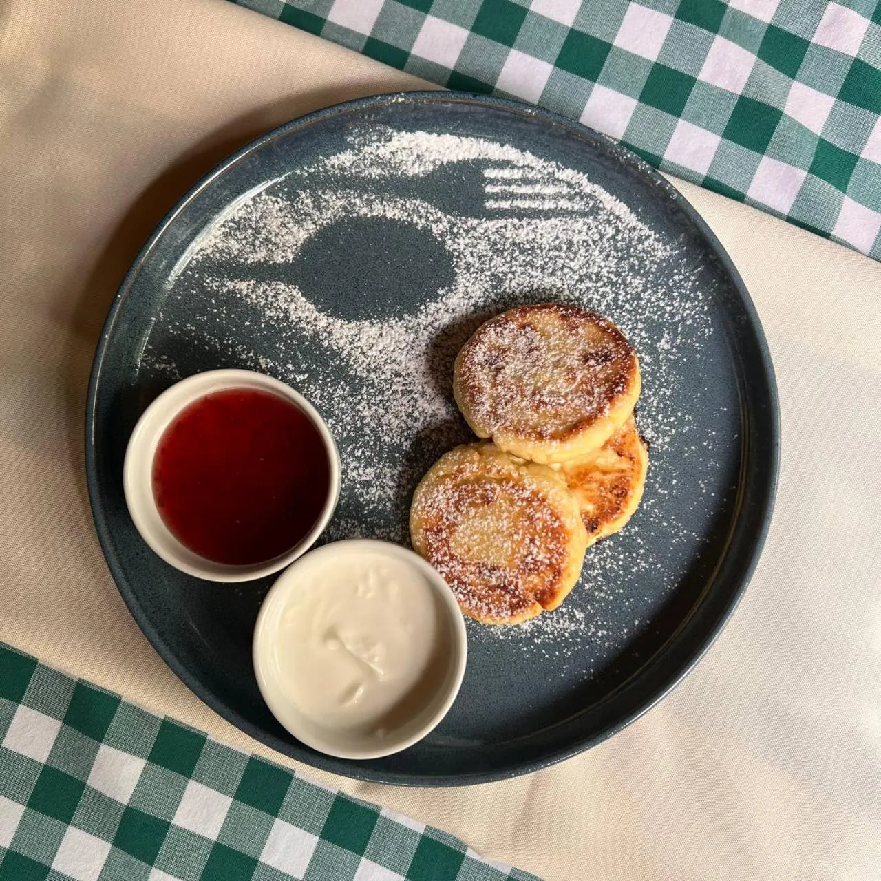 Breakfast in Hotel Avion