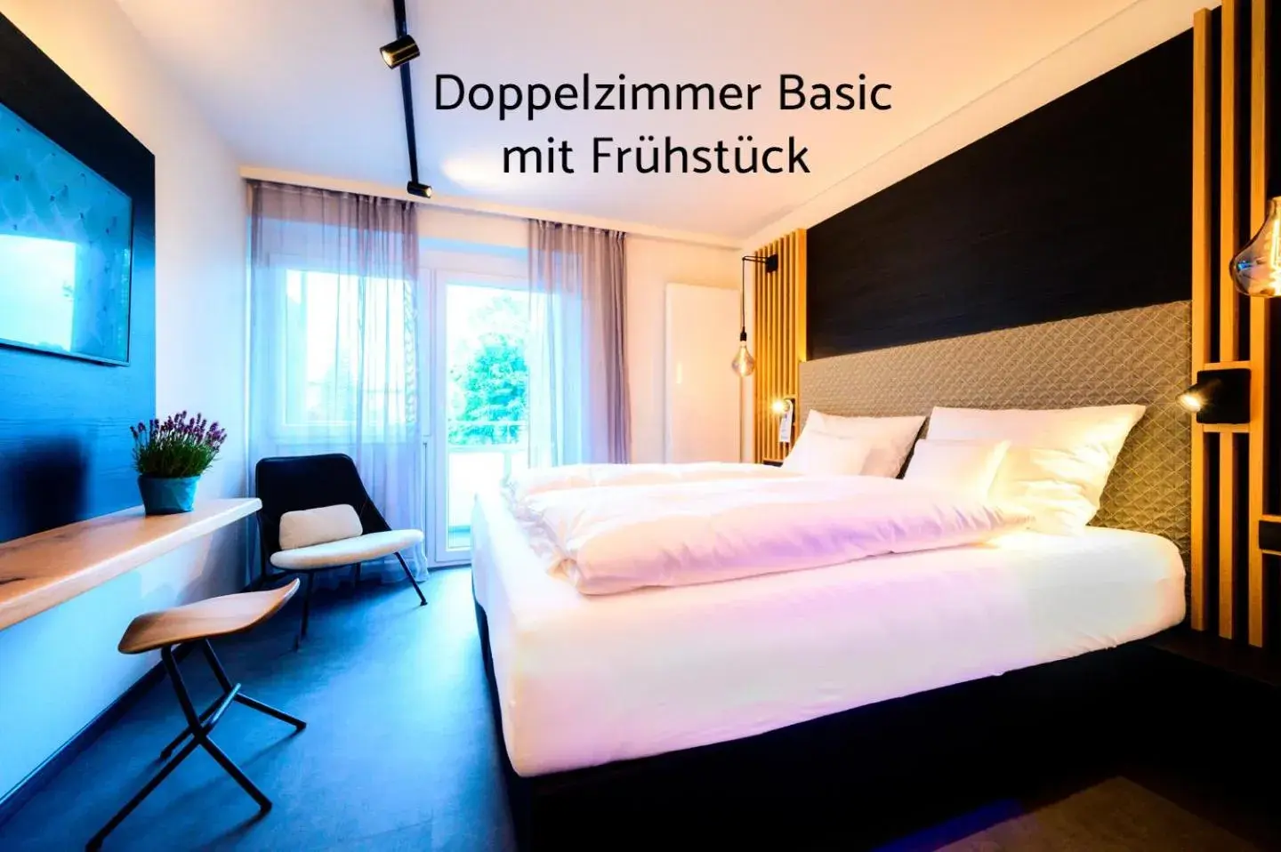 Standard Double Room with Balcony - single occupancy in Aqua Blu Hotel Standard Double Room with Balcony - single occupancy in Aqua Blu Hotel