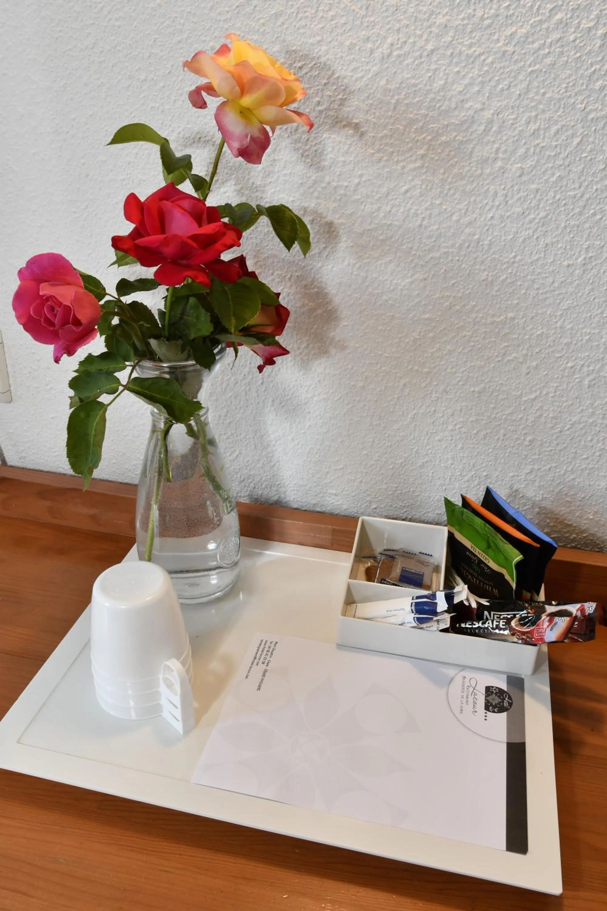 Coffee/tea facilities in Hôtel Lacour