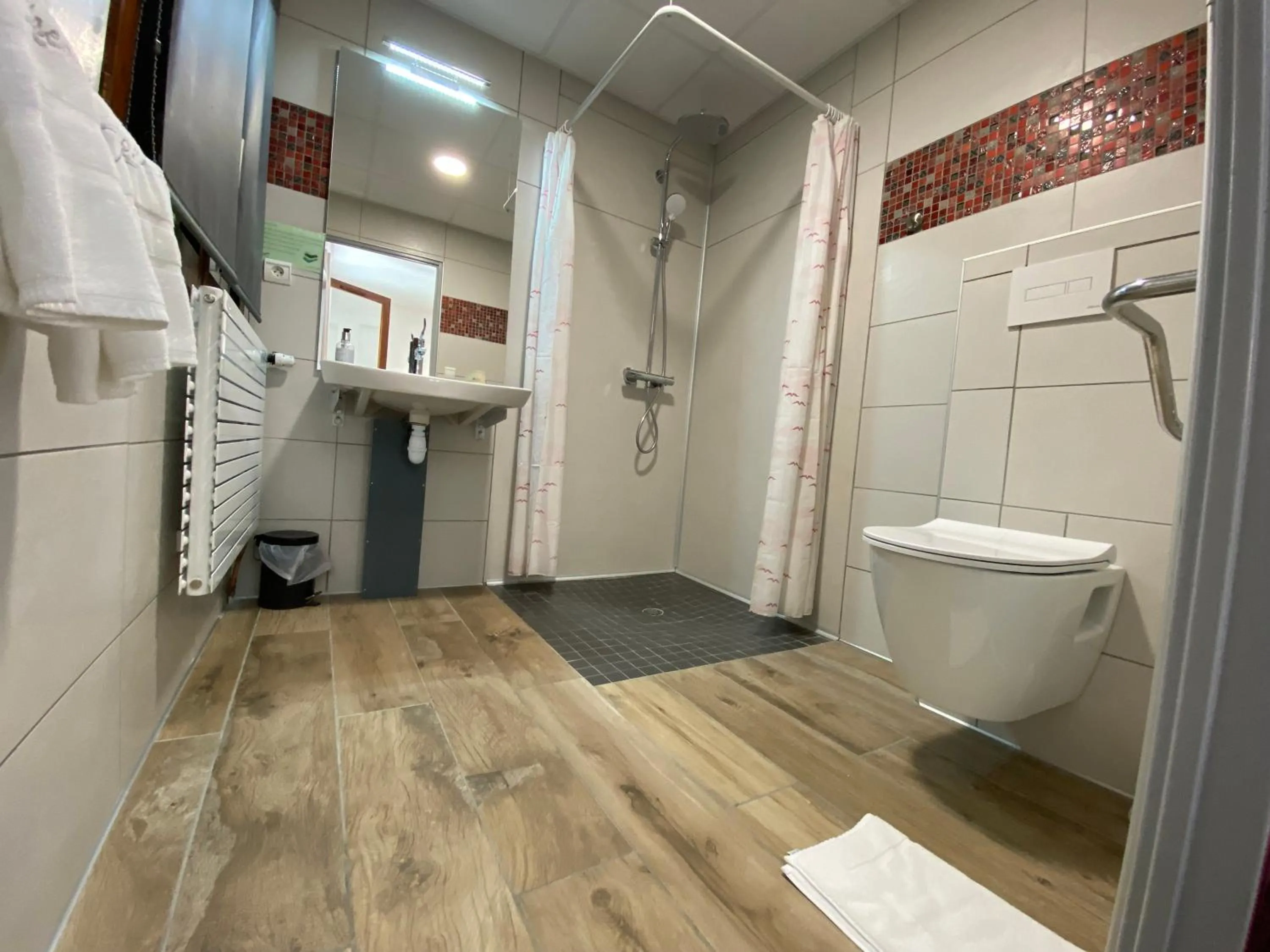 Bathroom in Hôtel Lacour