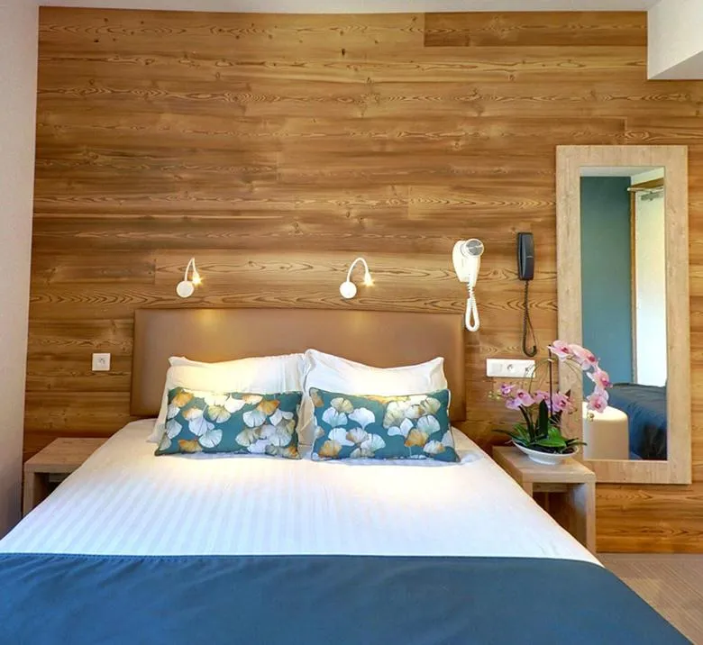 Bed in Hôtel Lacour