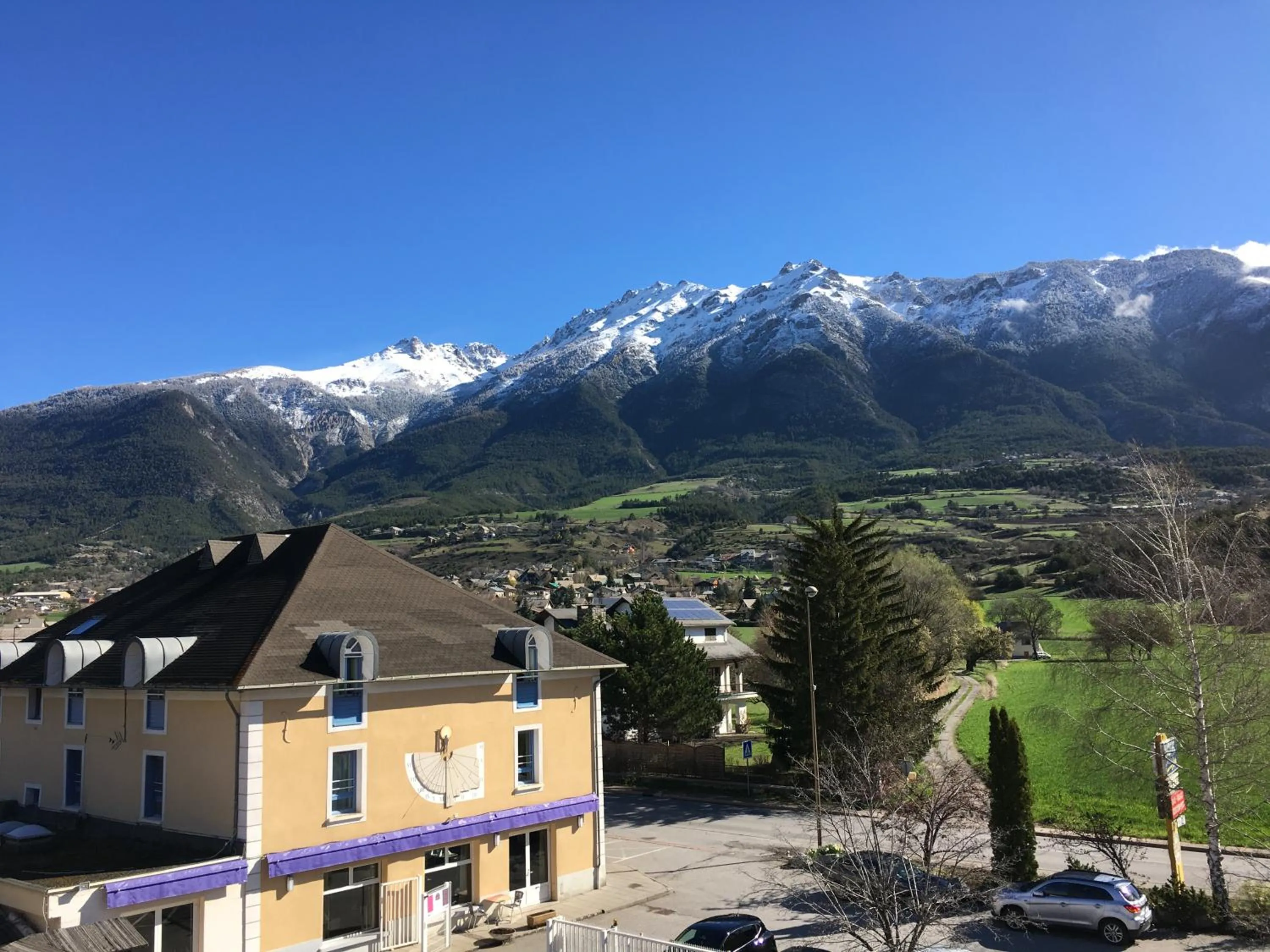 Mountain view in Hôtel Lacour
