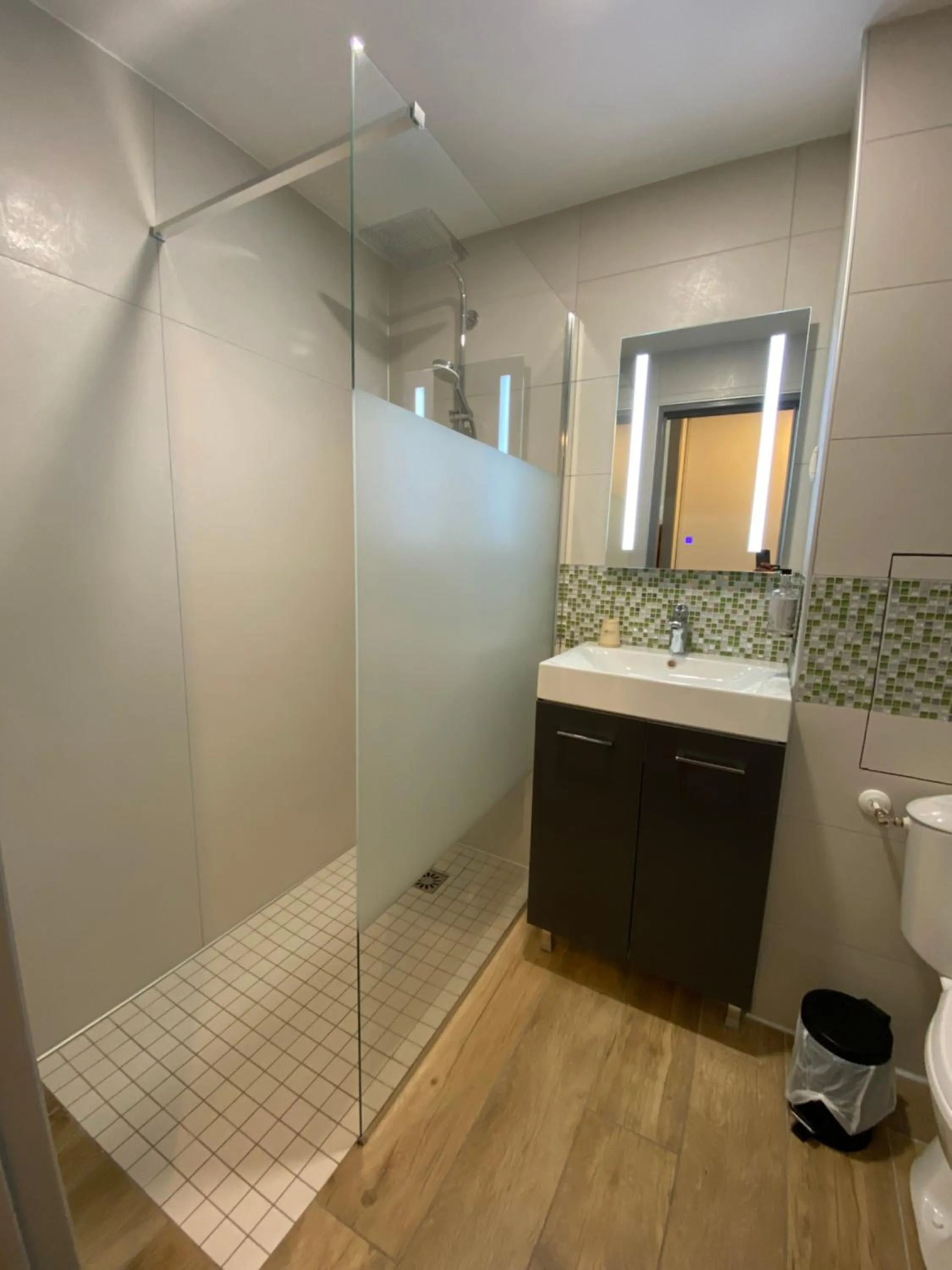 Bathroom in Hôtel Lacour