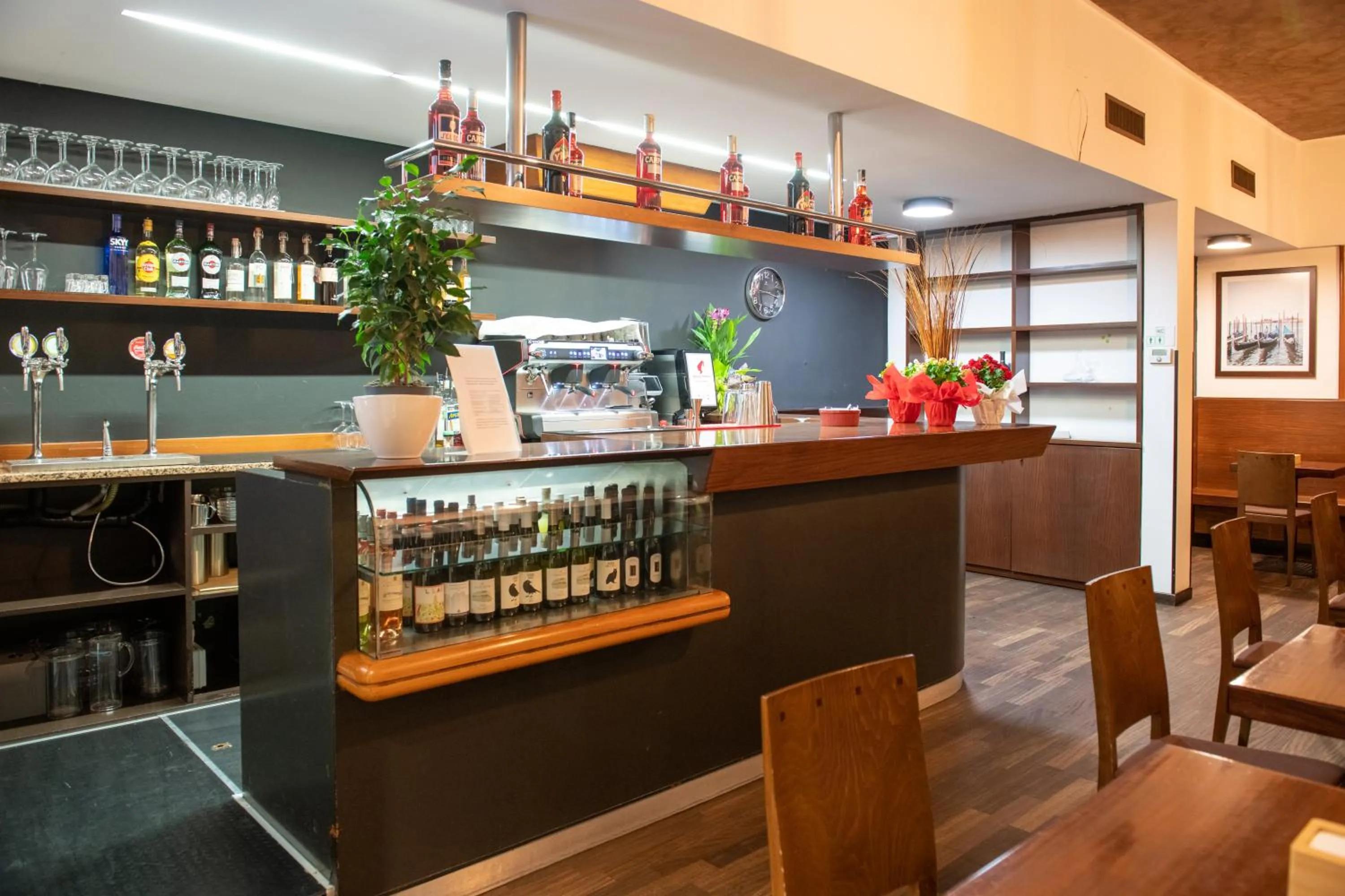 Restaurant/places to eat in Hotel Autoespresso Venice - Atika & Atif