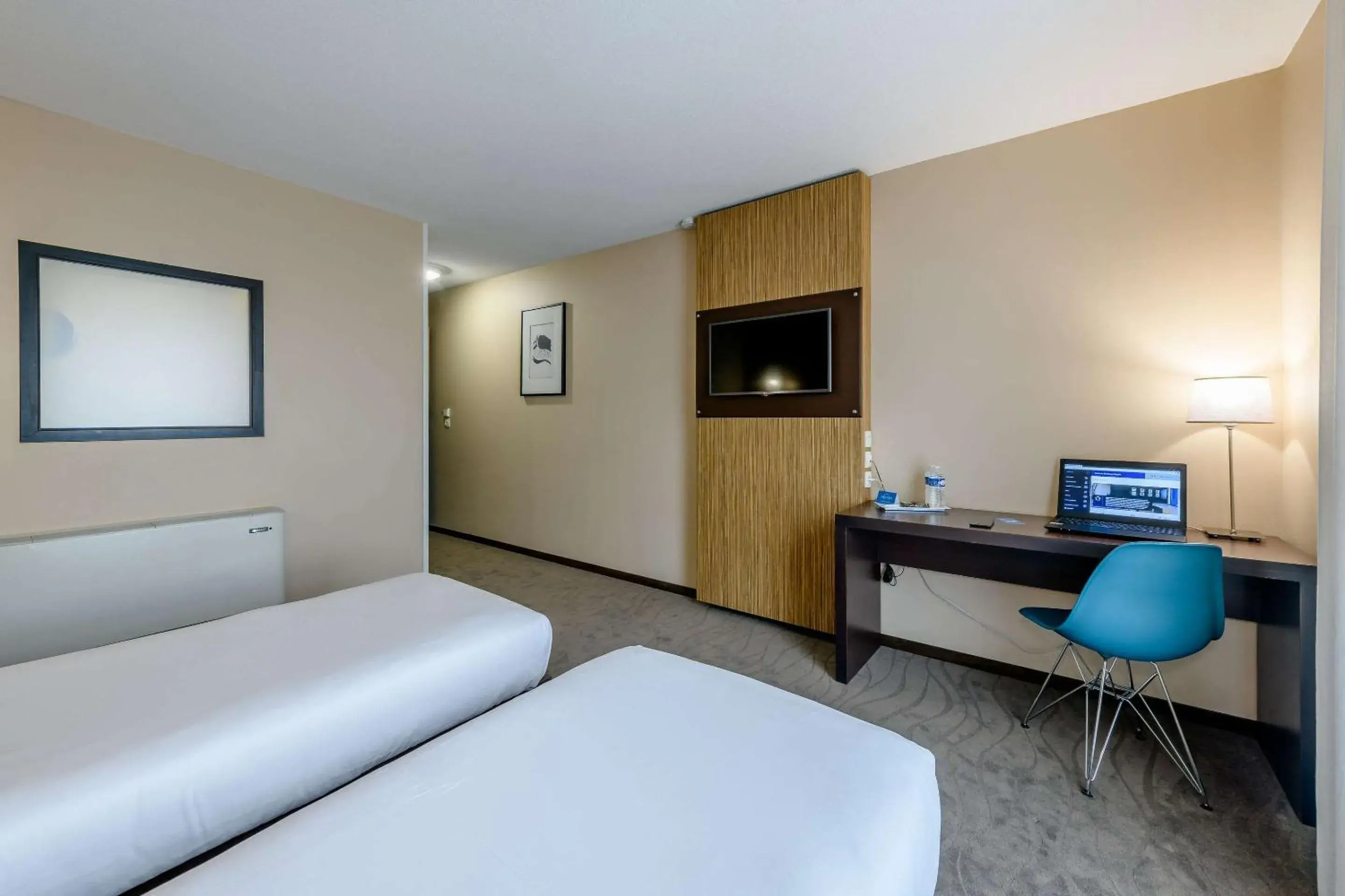 Bedroom, Bed in Comfort Aparthotel Bordeaux Begles Arena Bedroom, Bed in Comfort Aparthotel Bordeaux Begles Arena