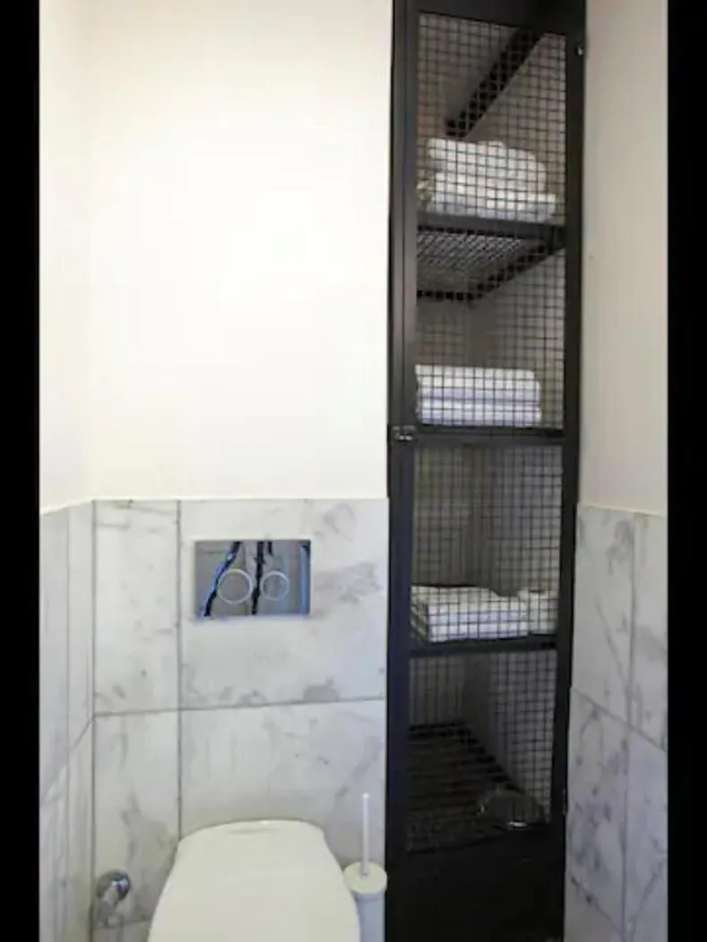 Bathroom in Raven Suites Taksim