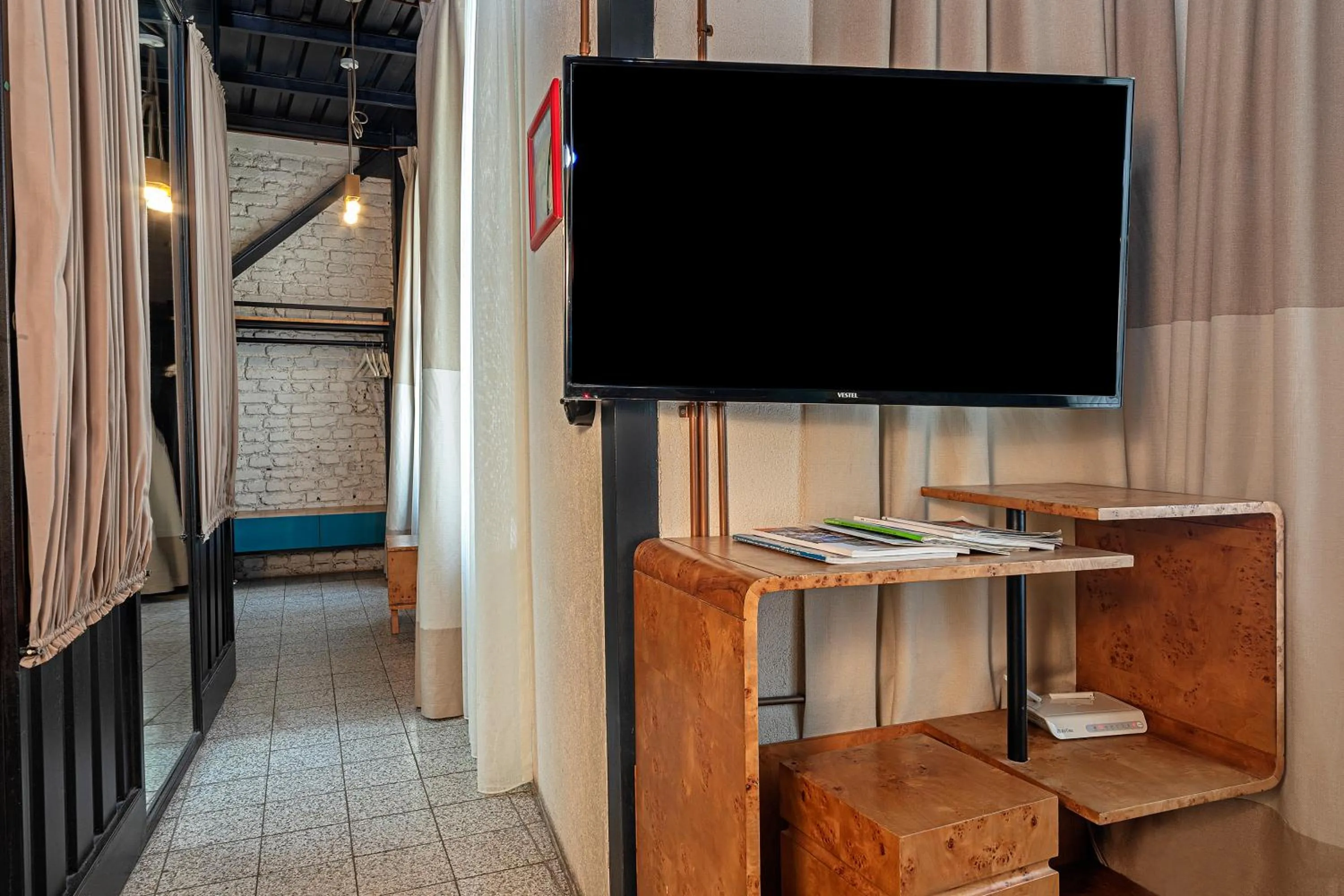 TV/Entertainment Center in Raven Suites Taksim