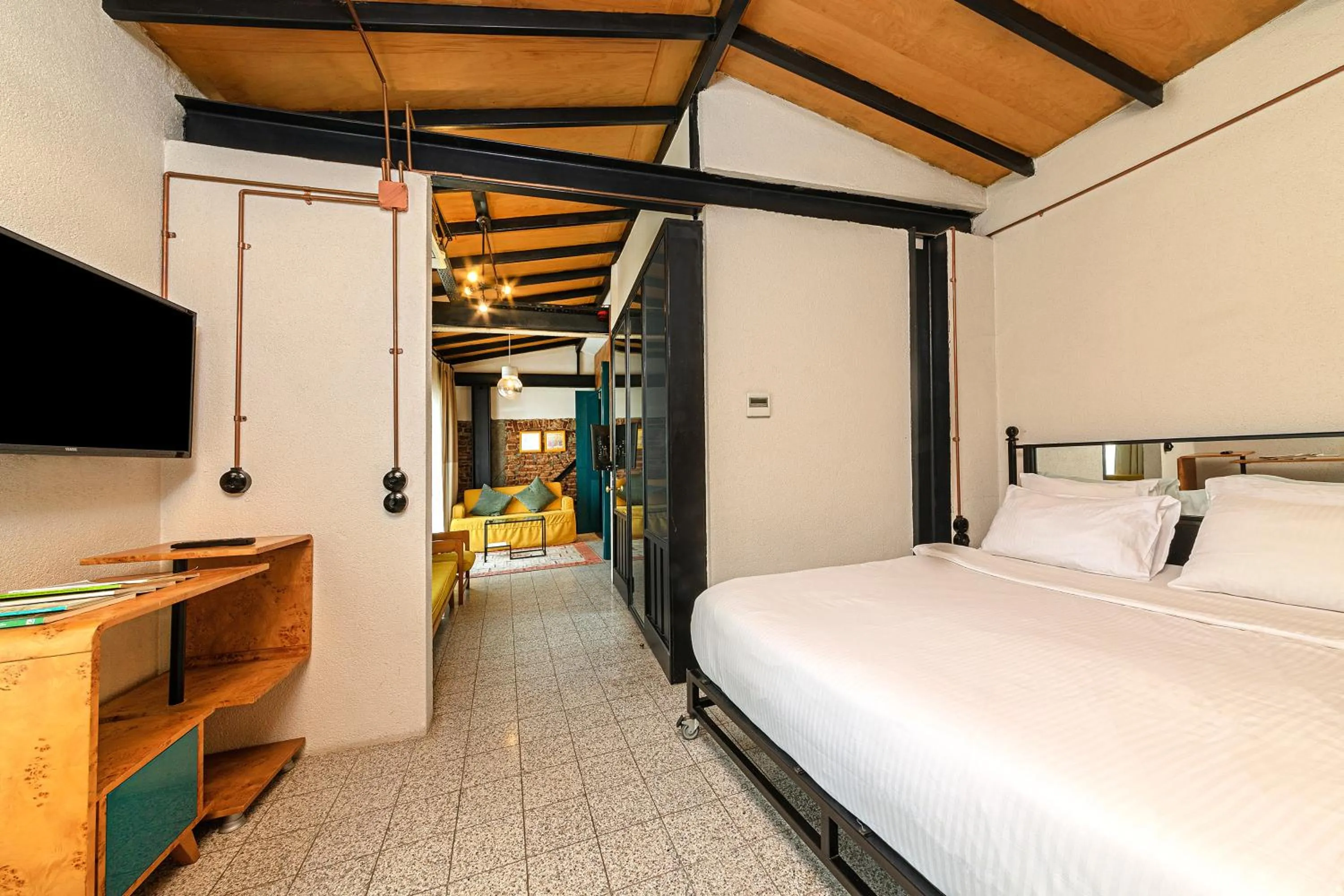 Bed in Raven Suites Taksim