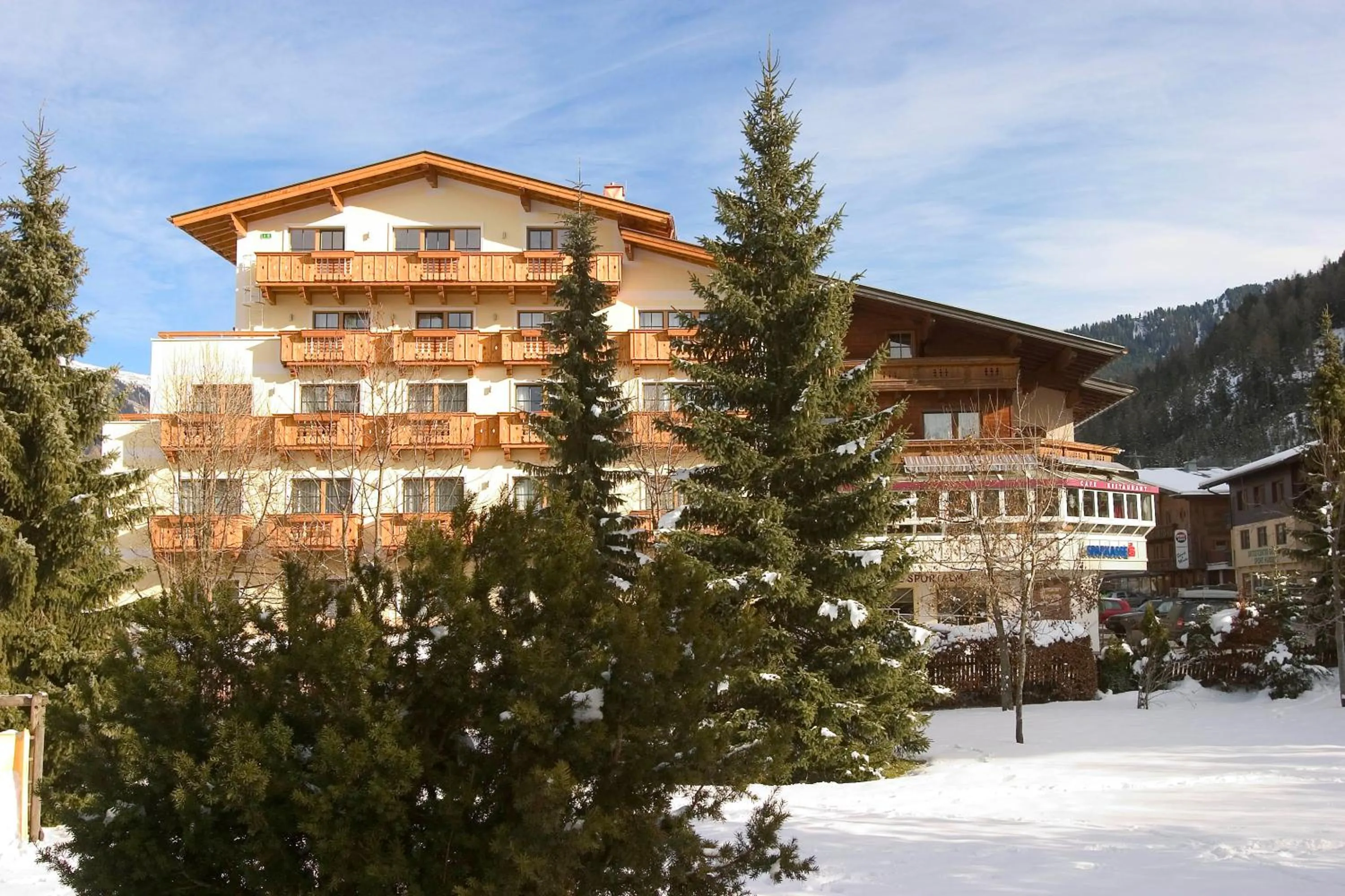 Property building in Hotel Sportalm