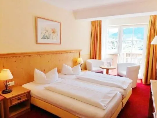 Staff, Bed in Hotel Sportalm