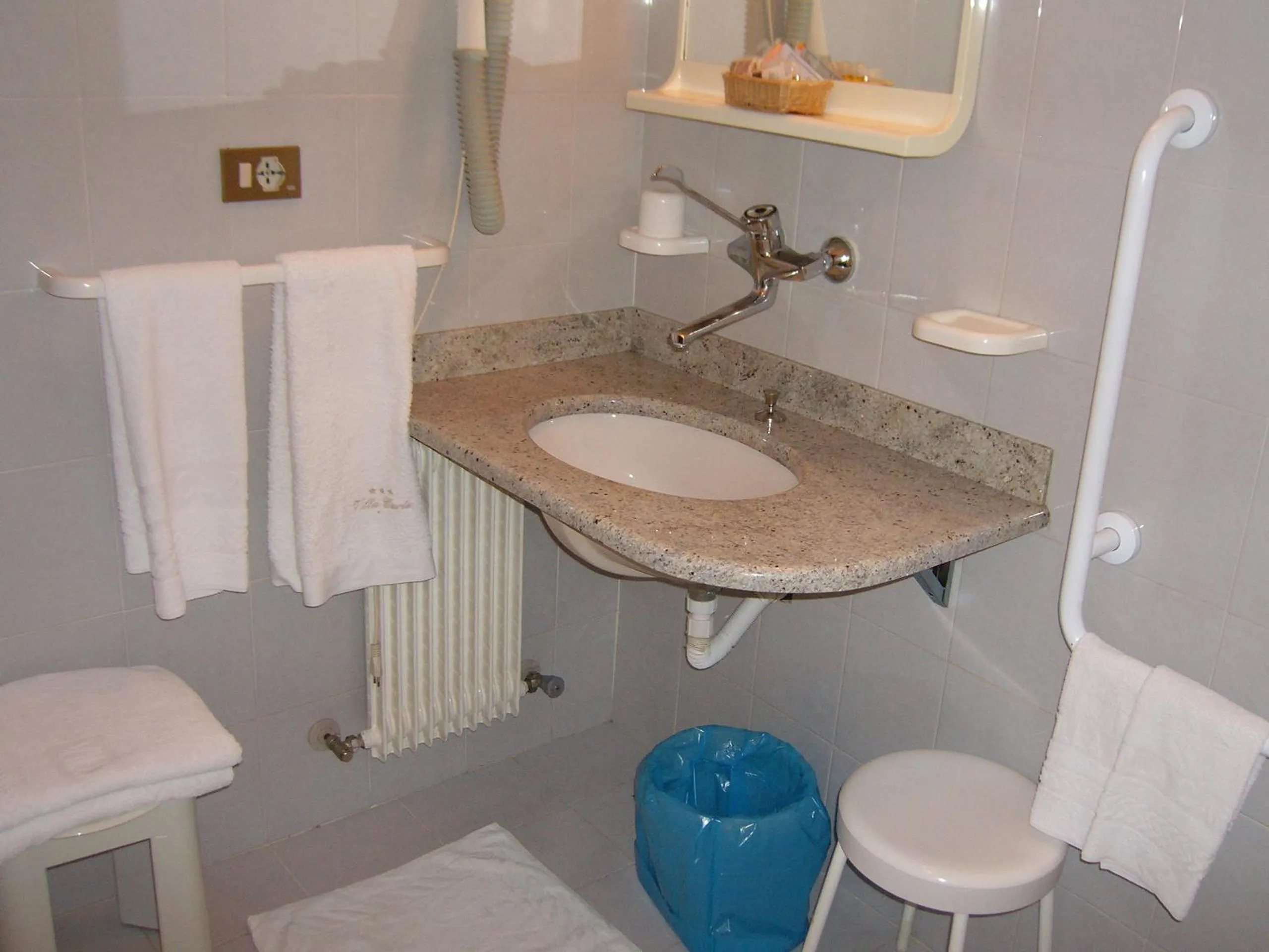 Bathroom in Hotel Villa Carla