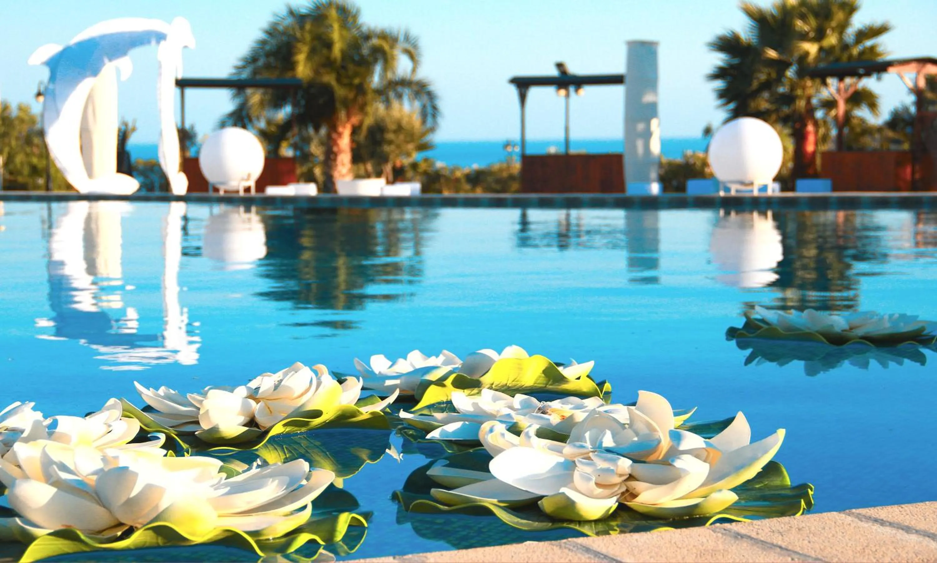 Swimming pool in Desusino Residence & Hotel