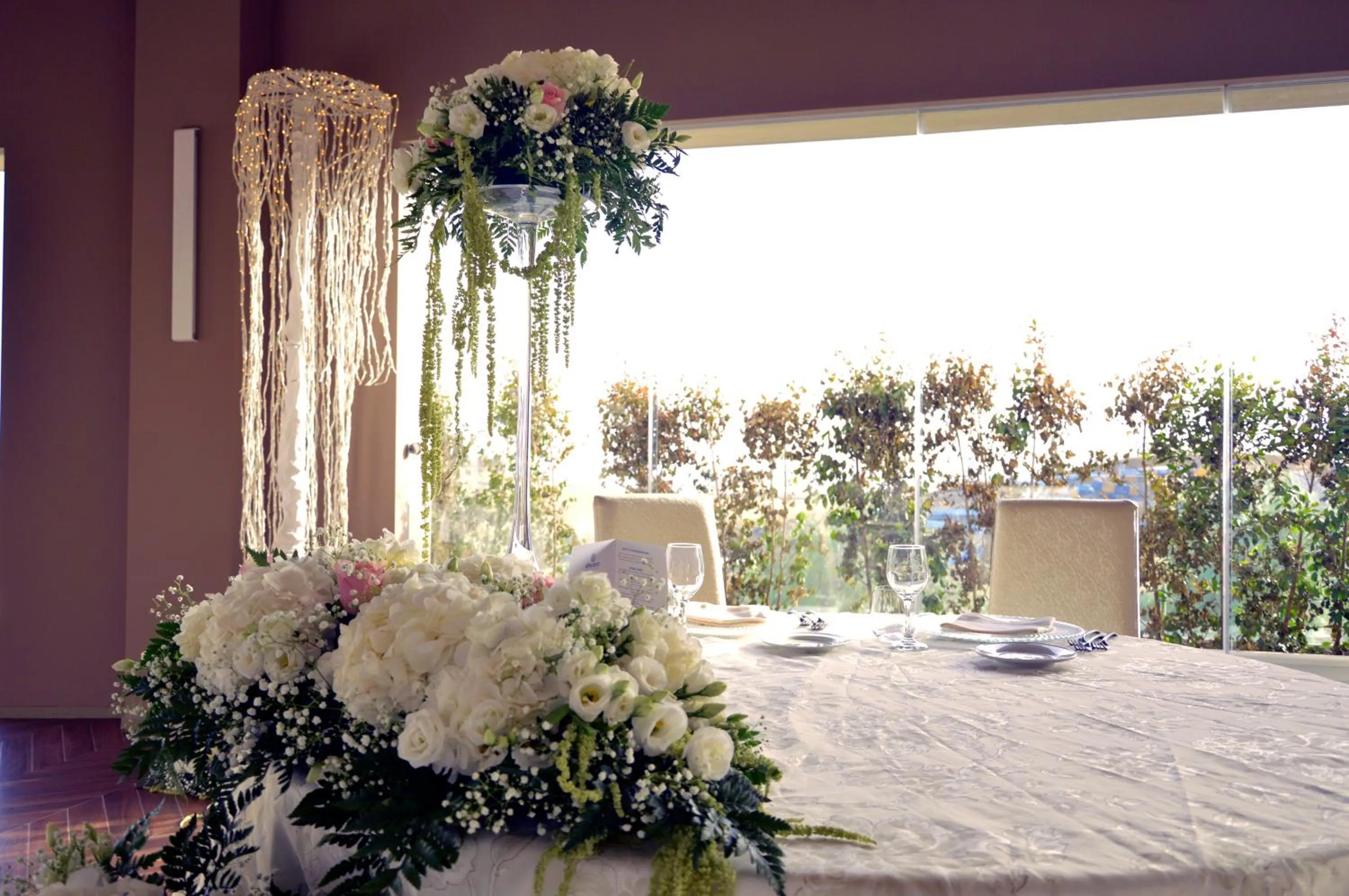 Restaurant/places to eat in Desusino Residence & Hotel