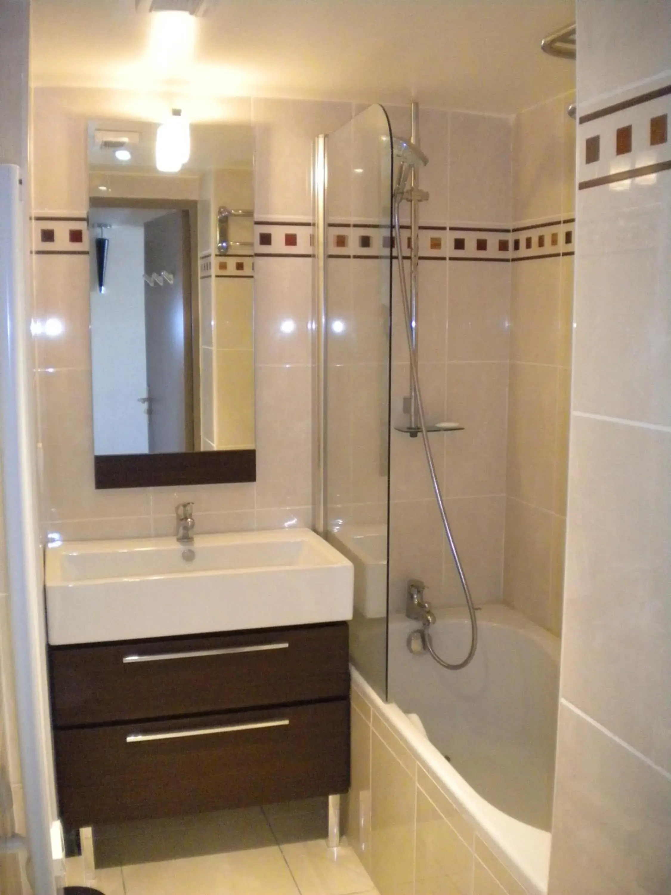 Superior Two-Bedroom Apartment (6 Adults) in Vacancéole - Résidence Carré Marine Superior Two-Bedroom Apartment (6 Adults) in Vacancéole - Résidence Carré Marine