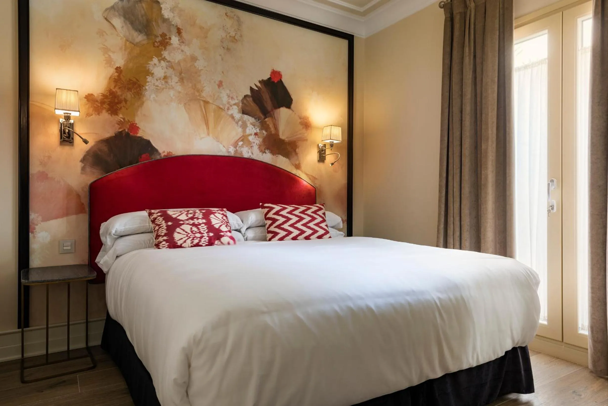 Bed in Casa de Triana Luxury Suites by Casa del Poeta