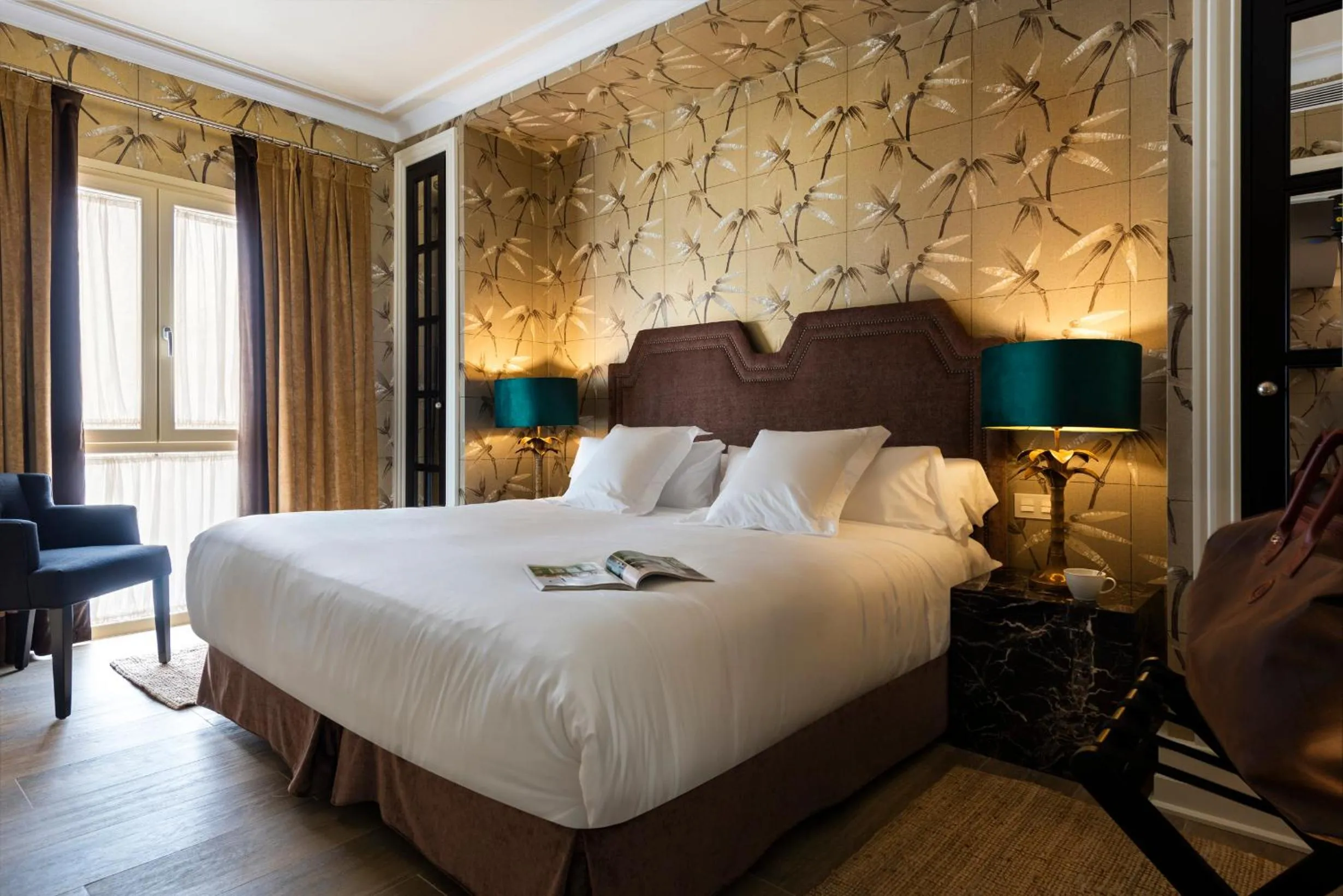 Bed in Casa de Triana Luxury Suites by Casa del Poeta