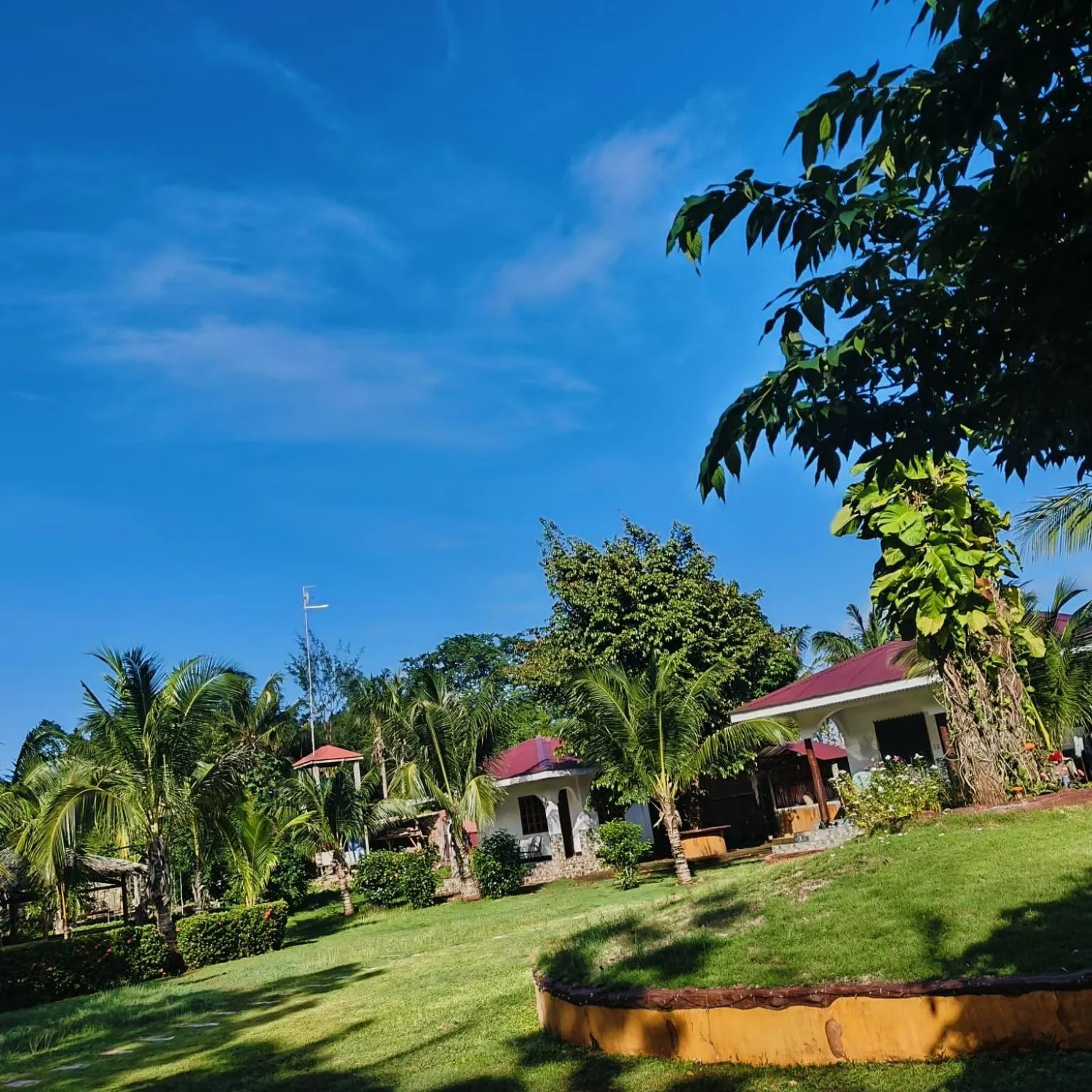 E&N Paradise Island Resort