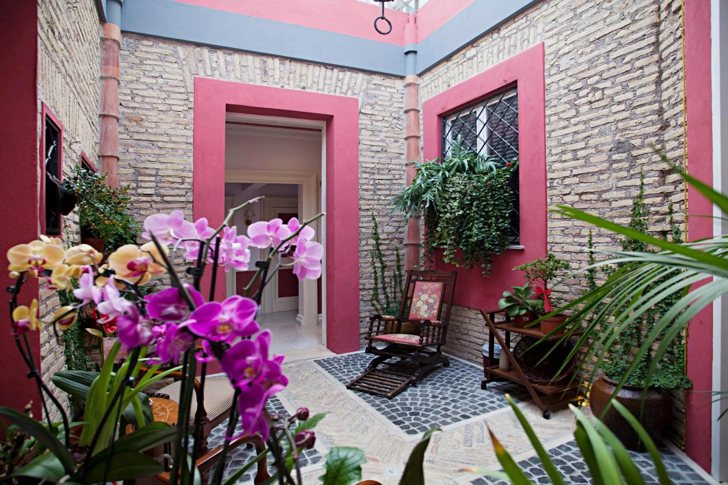 Communal lounge/ TV room in Navona Queen Rooftop