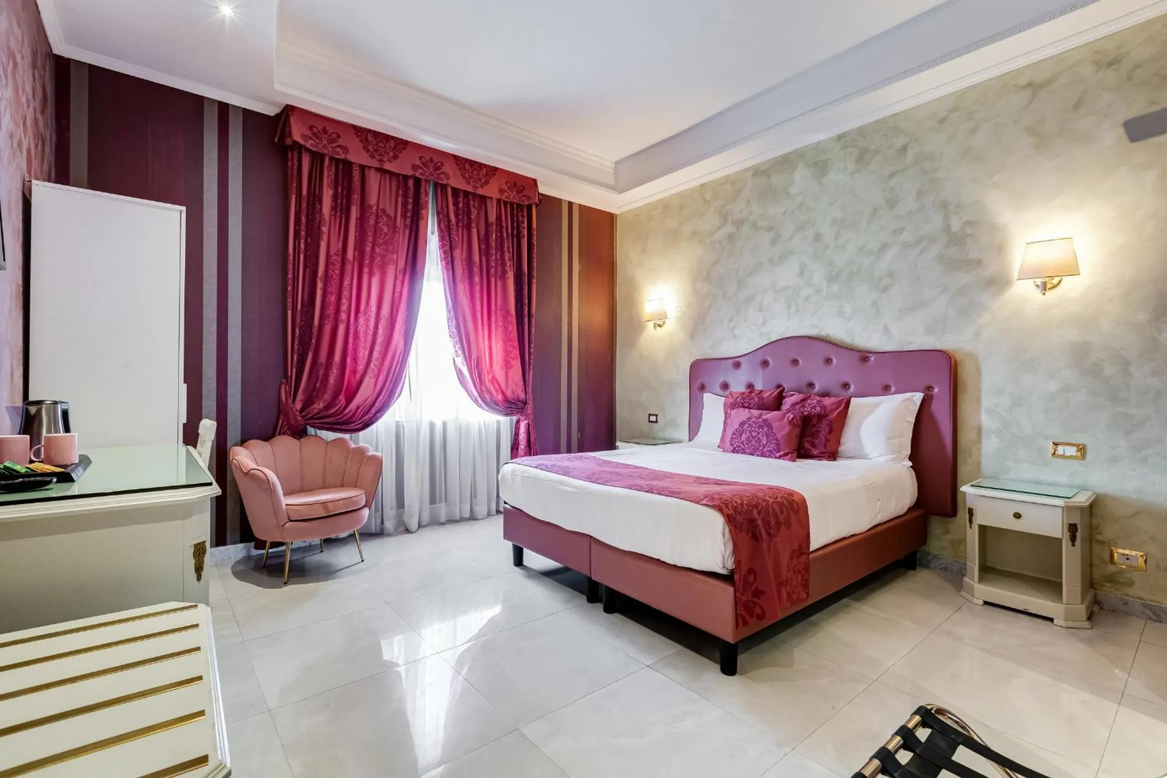 Bedroom, Bed in Navona Queen Rooftop