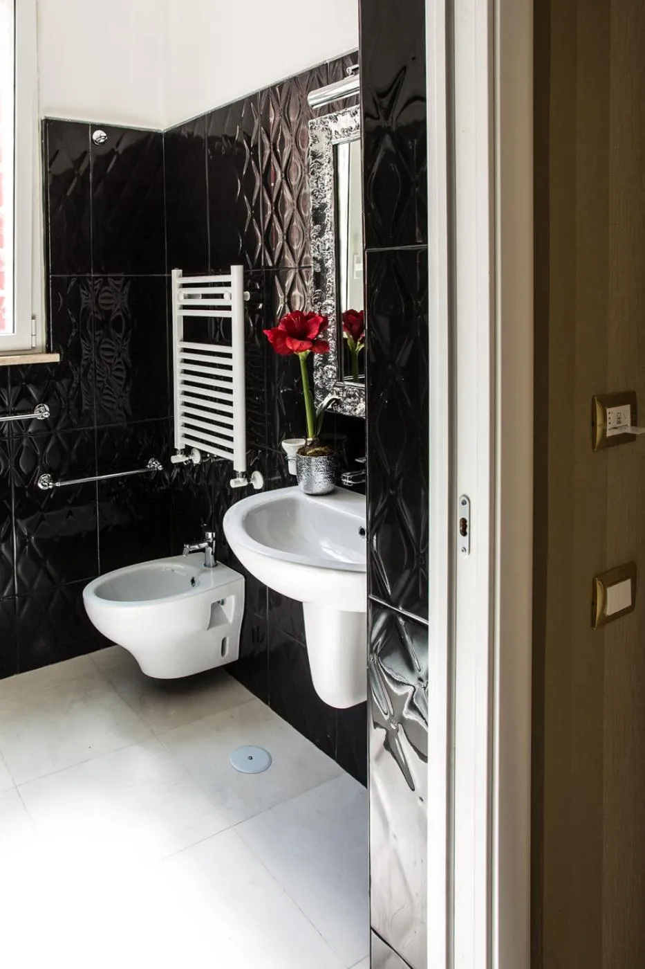 Shower in Navona Queen Rooftop