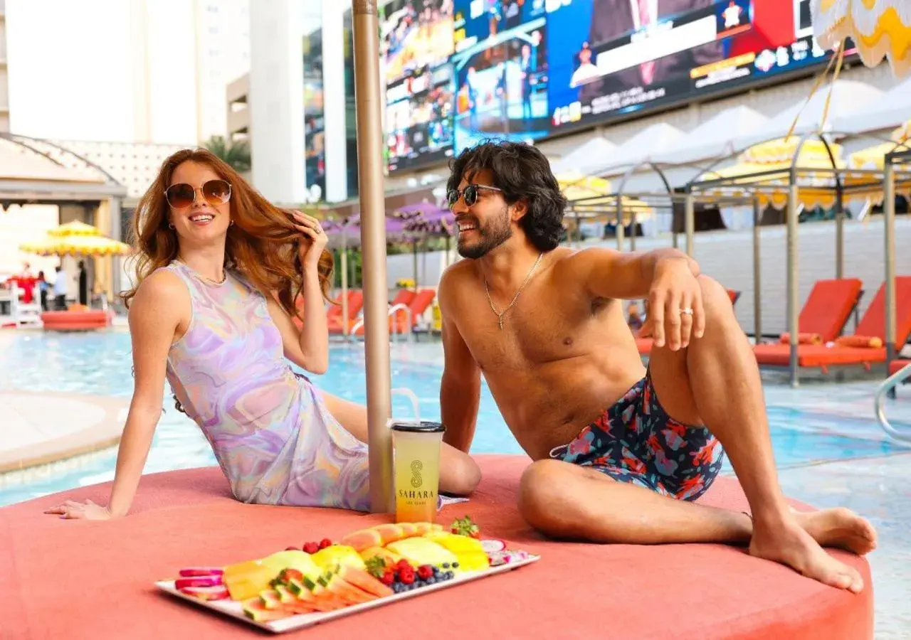 Swimming pool in SAHARA Las Vegas Swimming pool in SAHARA Las Vegas