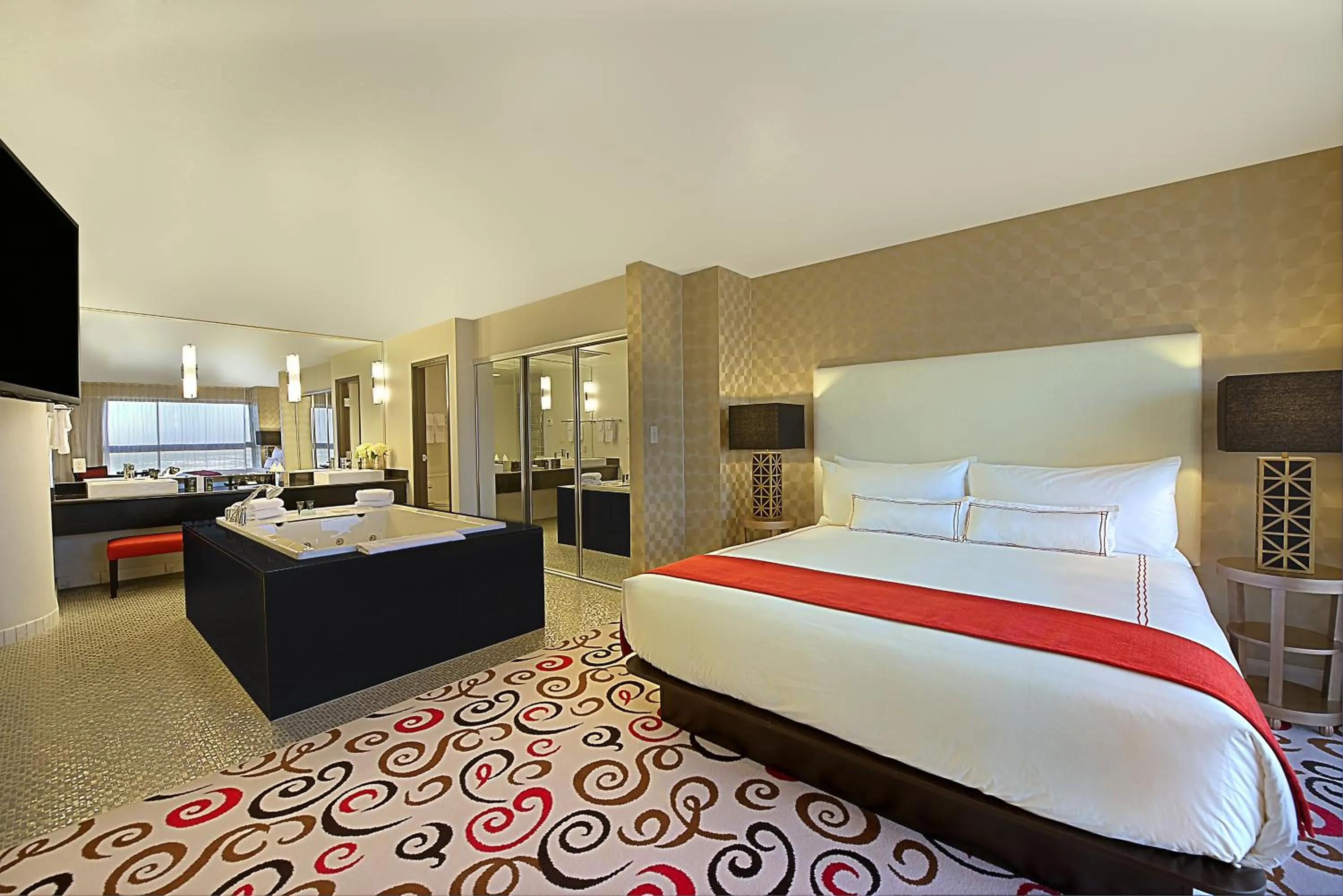 Bedroom, Bed in Downtown Grand Hotel & Casino