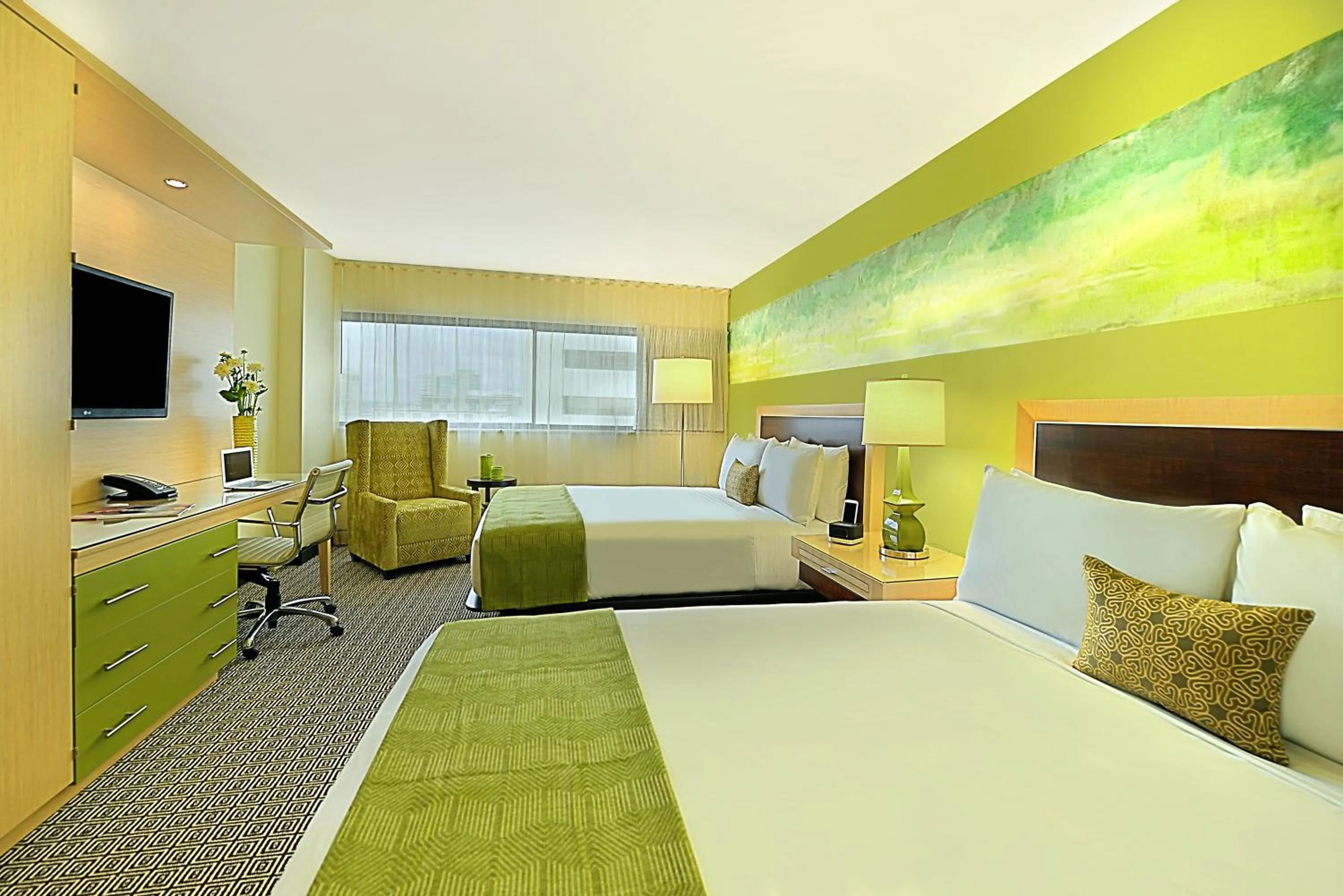 Bedroom, Bed in Downtown Grand Hotel & Casino