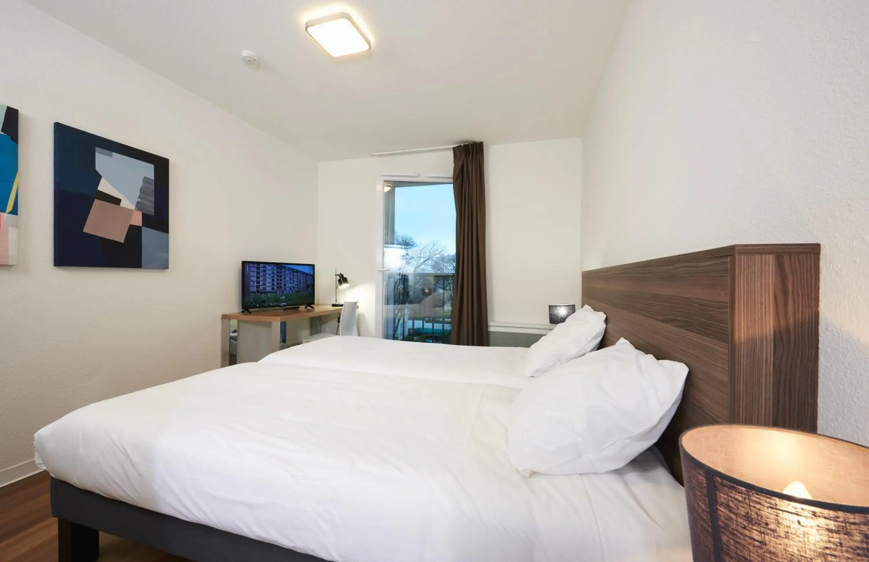 Bed in Ténéo Apparthotel Talence - Centre Bed in Ténéo Apparthotel Talence - Centre