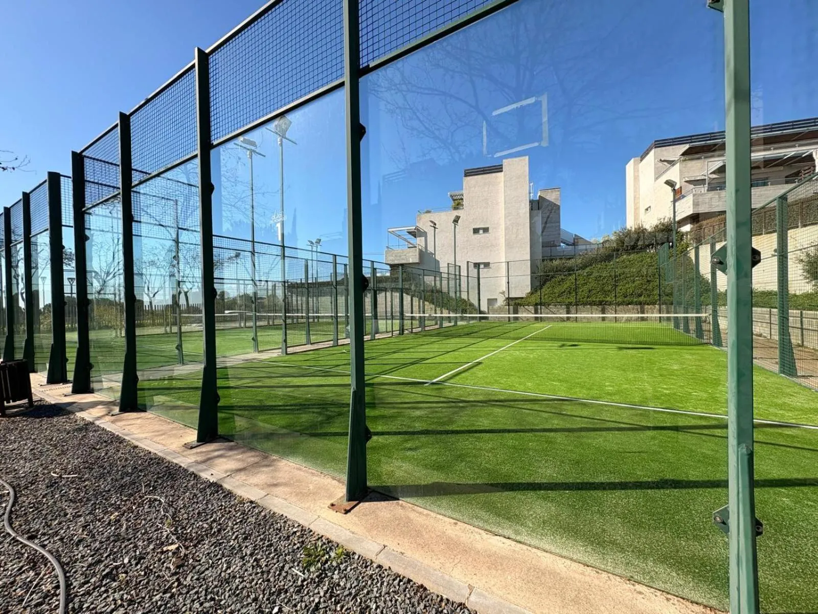 Tennis court in Life Apartments El Rompido