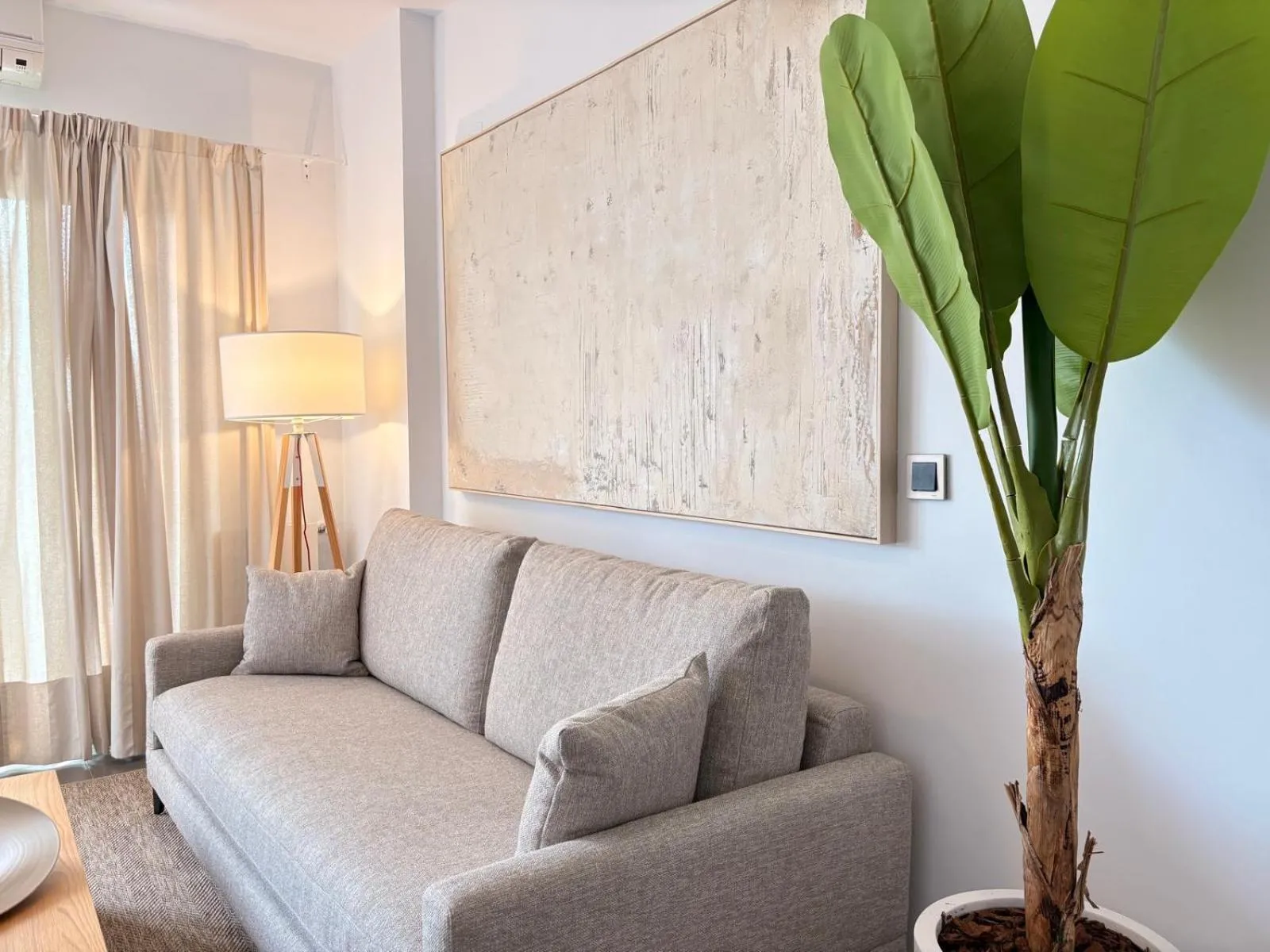 Communal lounge/ TV room in Life Apartments El Rompido