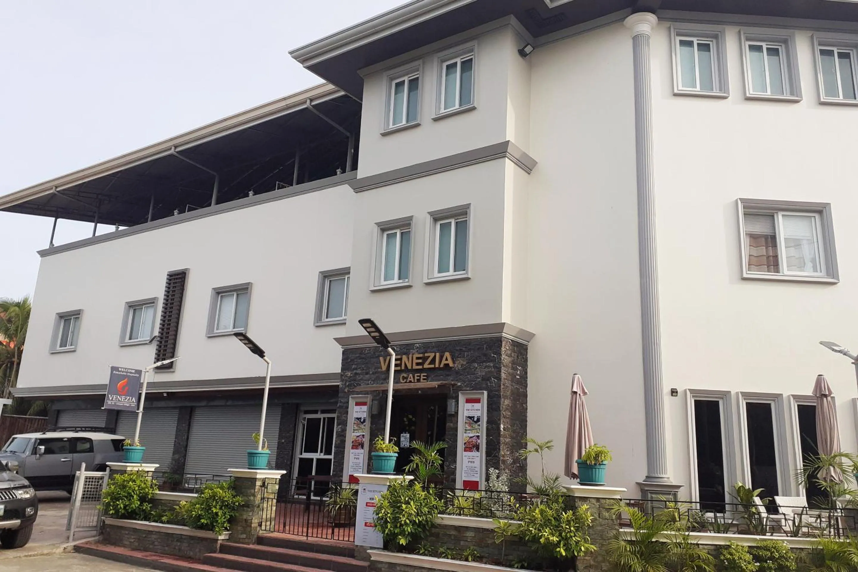 Property building in Venezia Suites Hotel Iloilo
