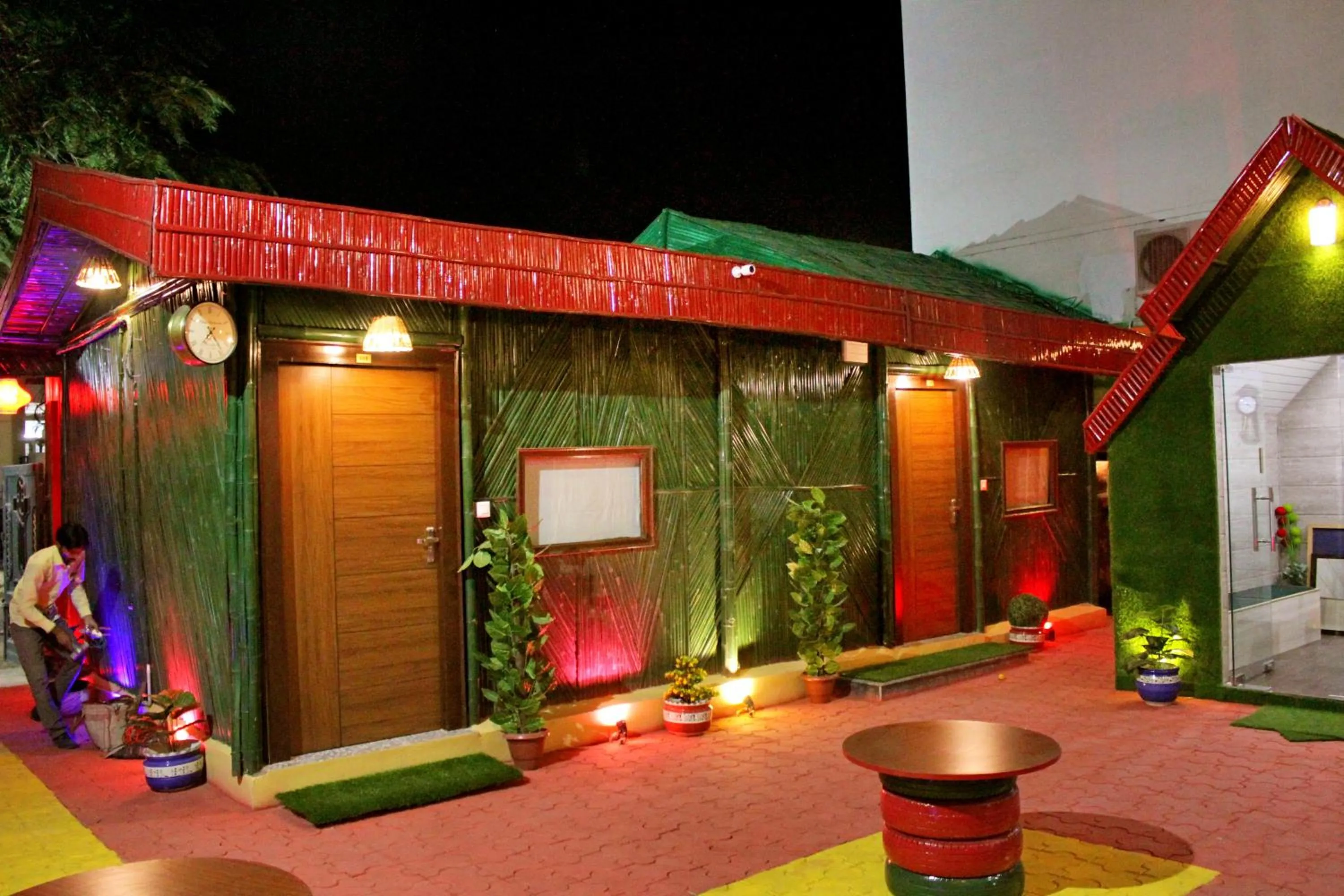 Patio in Hotel Bamboo Castle