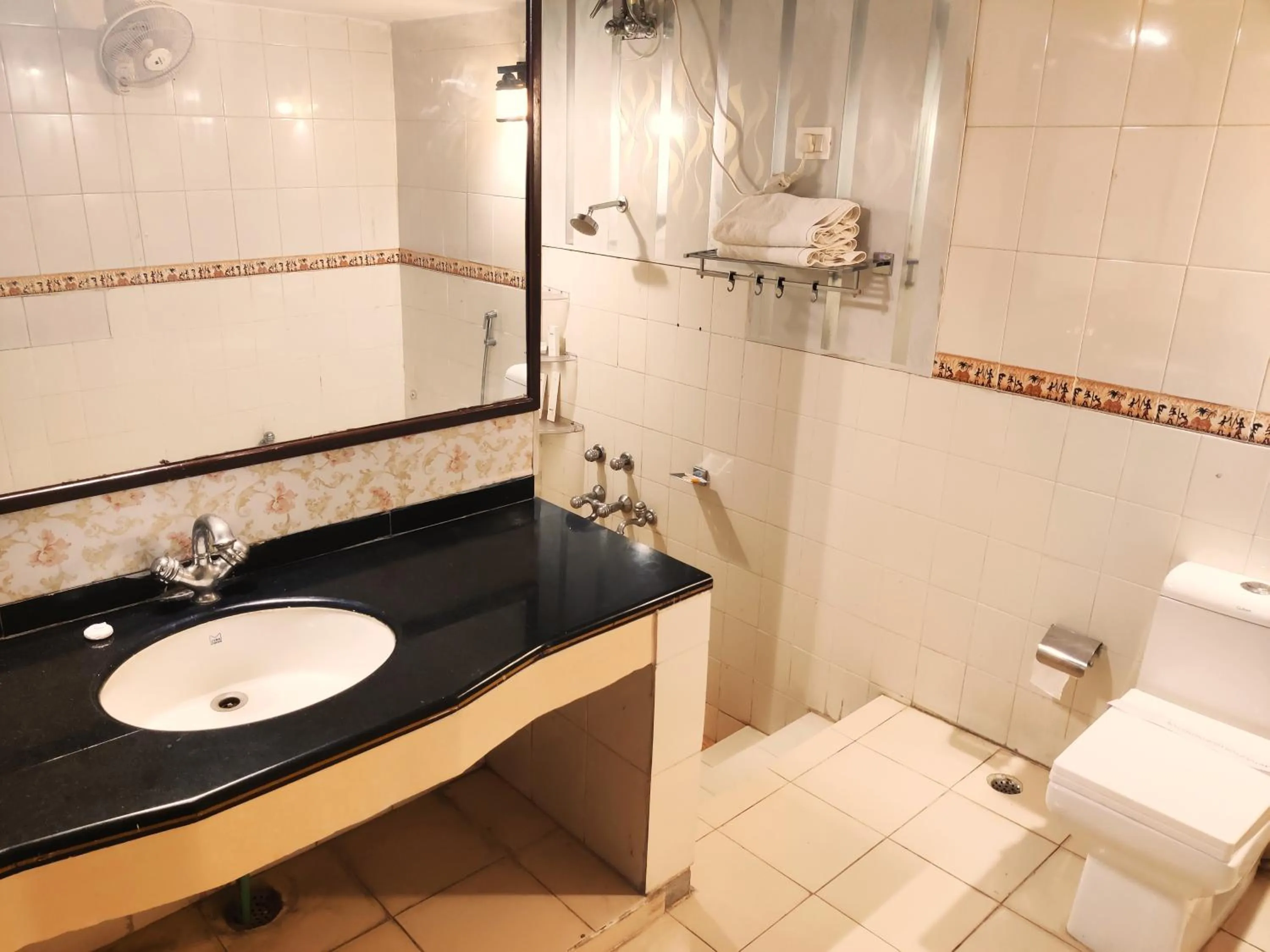 Bathroom in Hotel Bamboo Castle