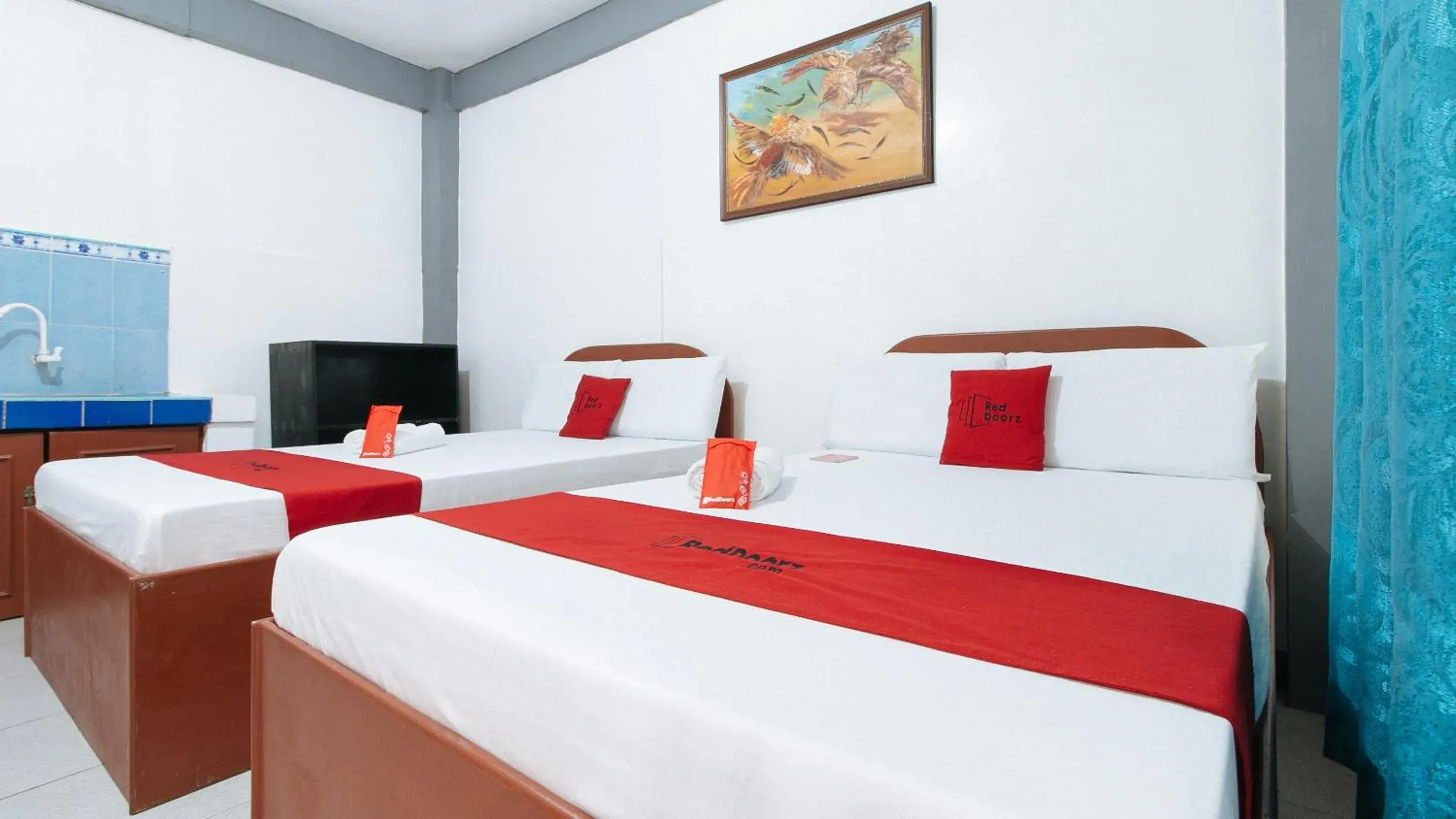 Bed in RedDoorz at A&F C5 Pinagsama Taguig Bed in RedDoorz at A&F C5 Pinagsama Taguig