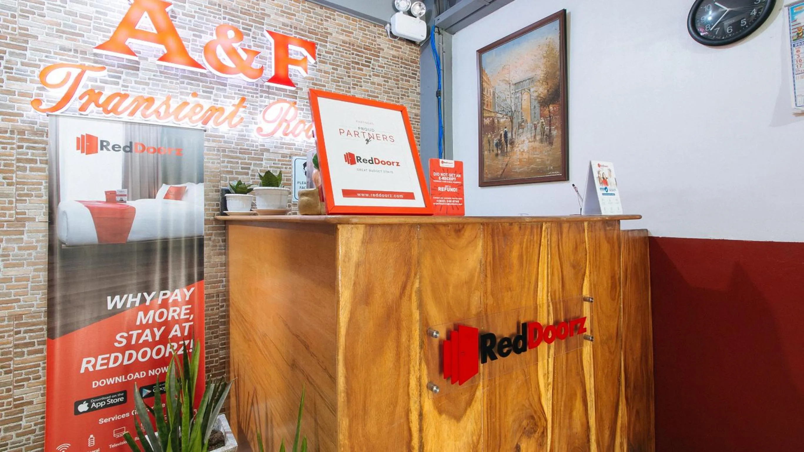 Property logo or sign in RedDoorz at A&F C5 Pinagsama Taguig