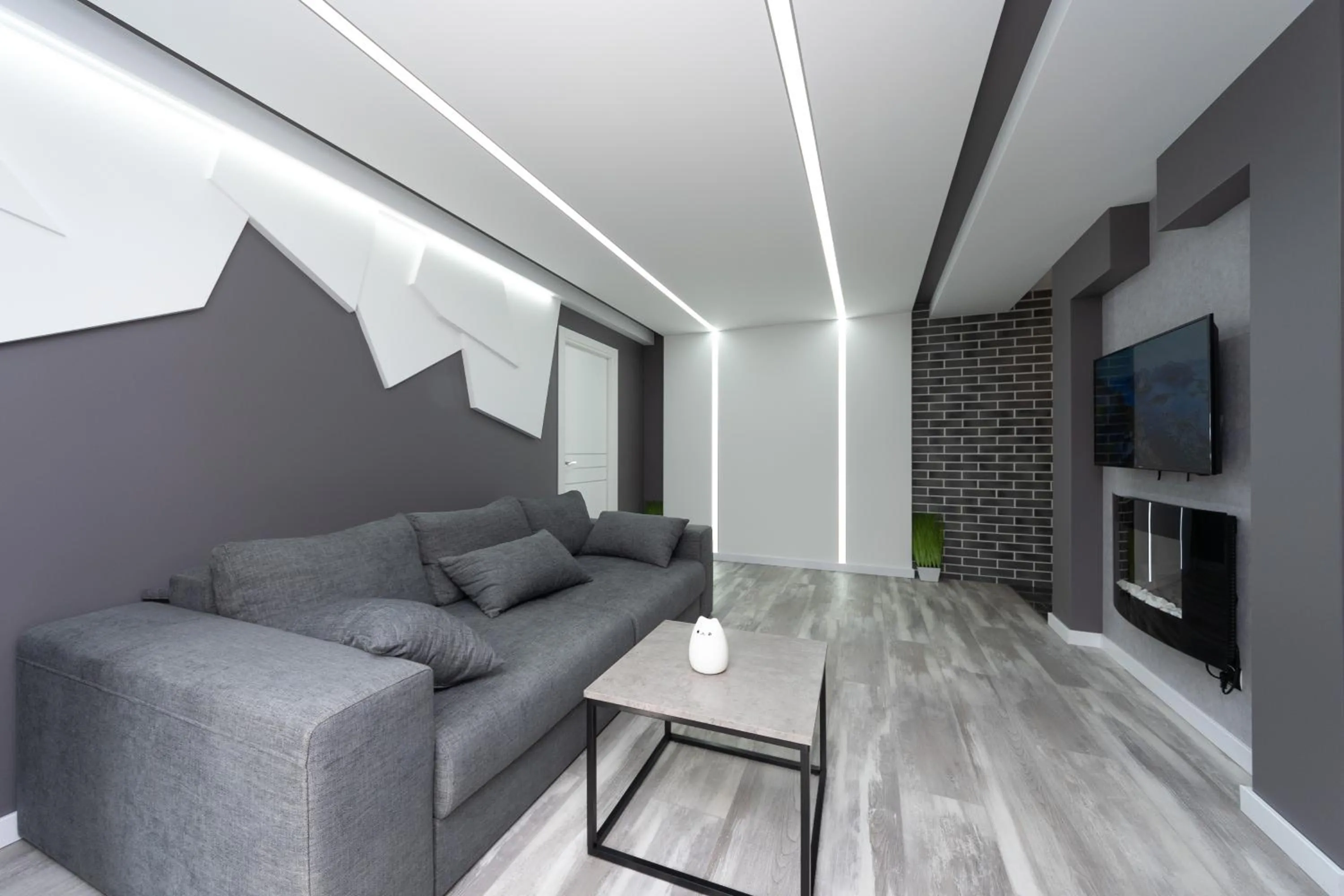 Queen Suite with Spa Bath in Luxrent Apartments on Lesi Ukrainki - Kiev