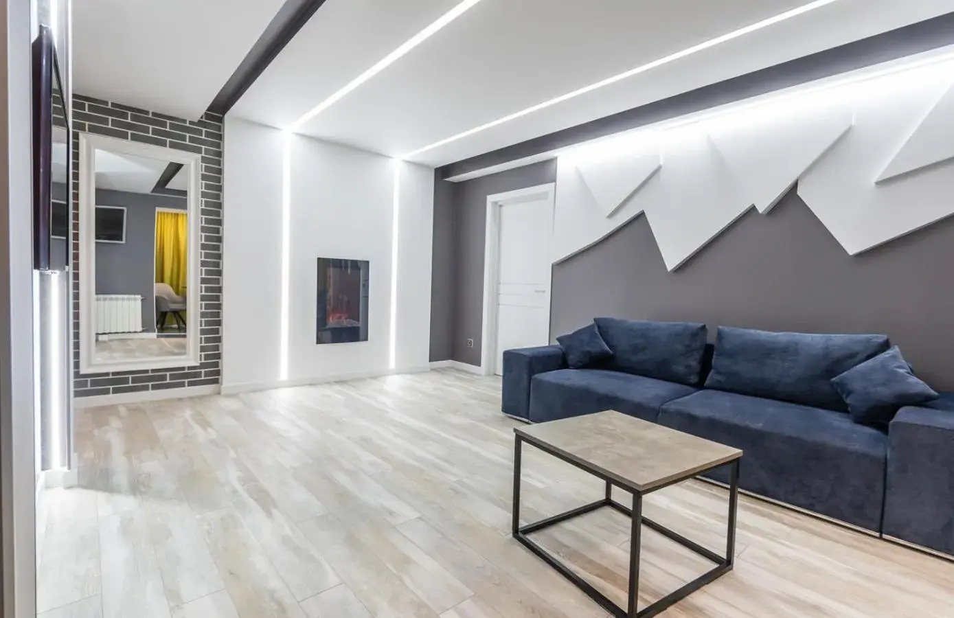 Deluxe One-Bedroom Apartment with spa bath - 14 L.Ukrainki Boulevard in Luxrent Apartments on Lesi Ukrainki - Kiev Deluxe One-Bedroom Apartment with spa bath - 14 L.Ukrainki Boulevard in Luxrent Apartments on Lesi Ukrainki - Kiev
