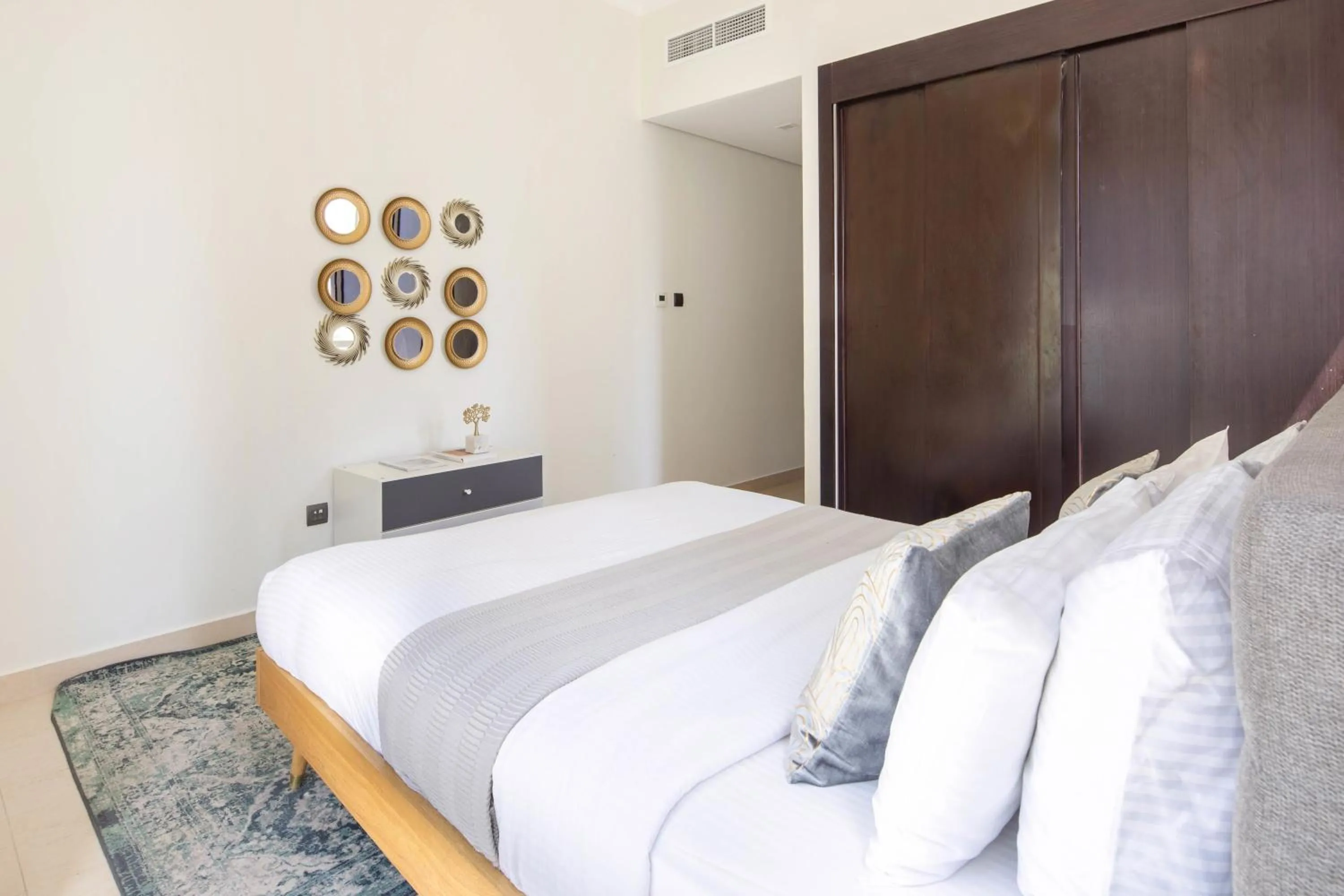 Bed in Frank Porter - Mon Reve