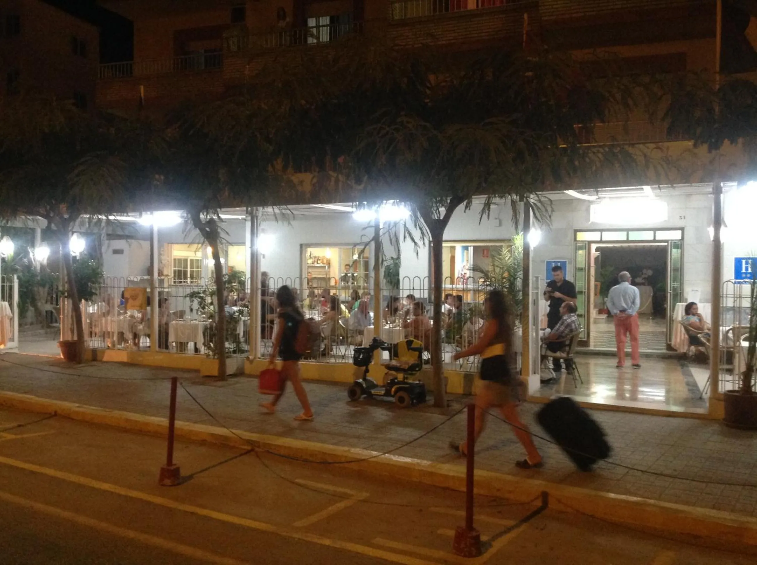 Night in Hotel Sacratif