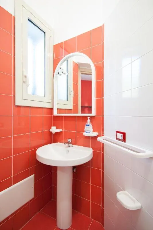 Bathroom in B&B "Perla del Sud"